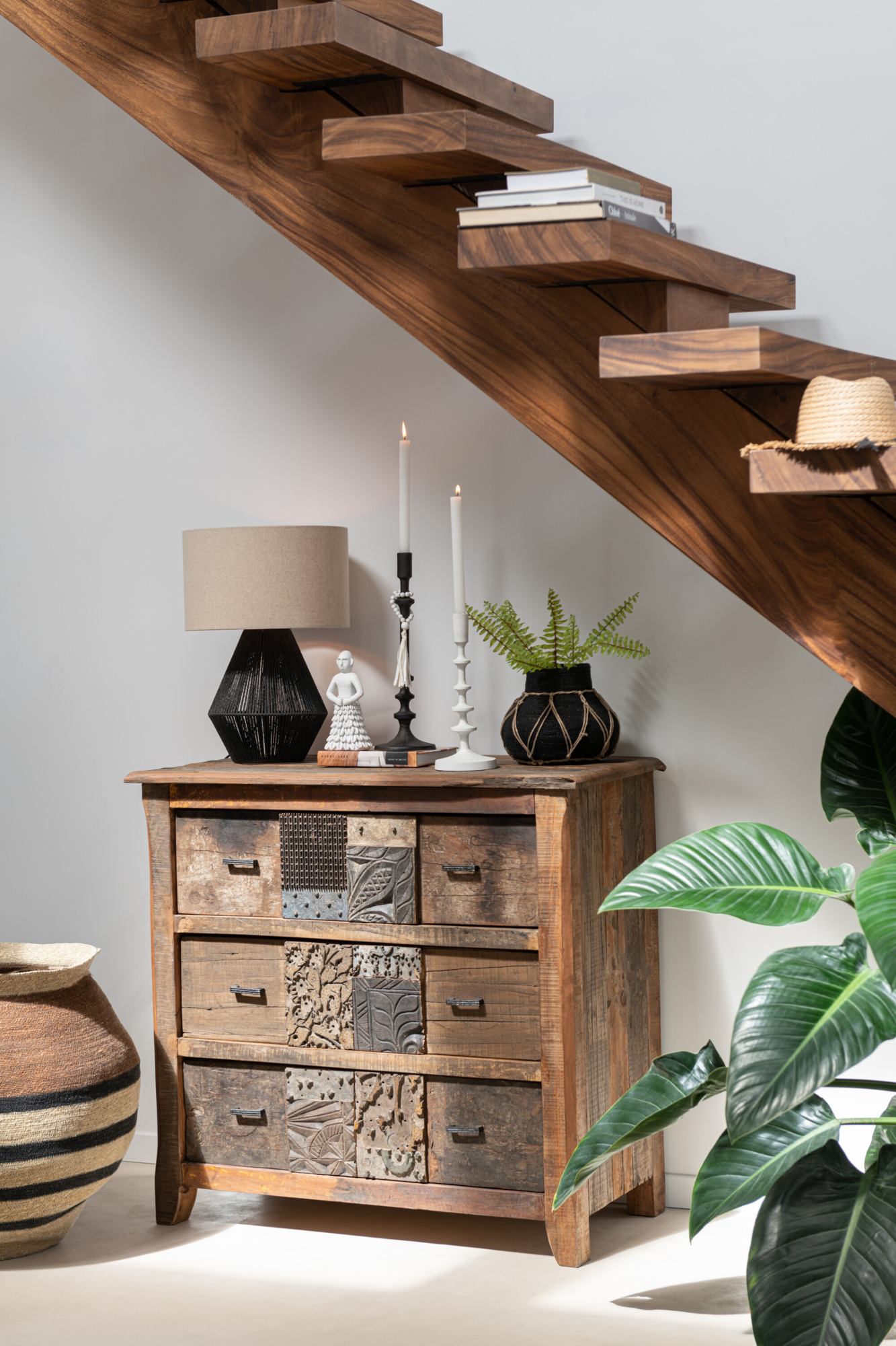 Dressoir verouderd hout bruin