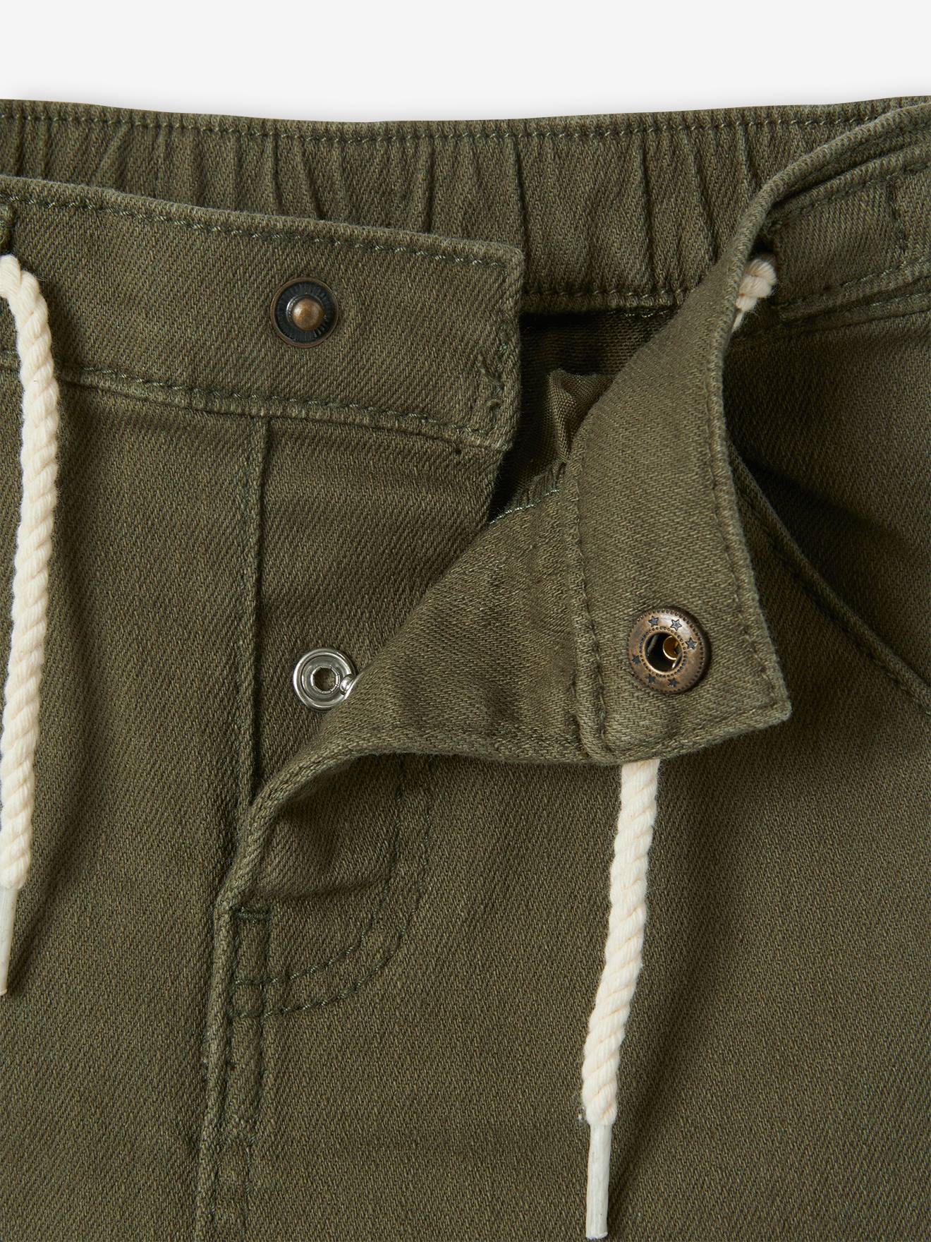 Calça cáqui para bebê com cintura elástica.