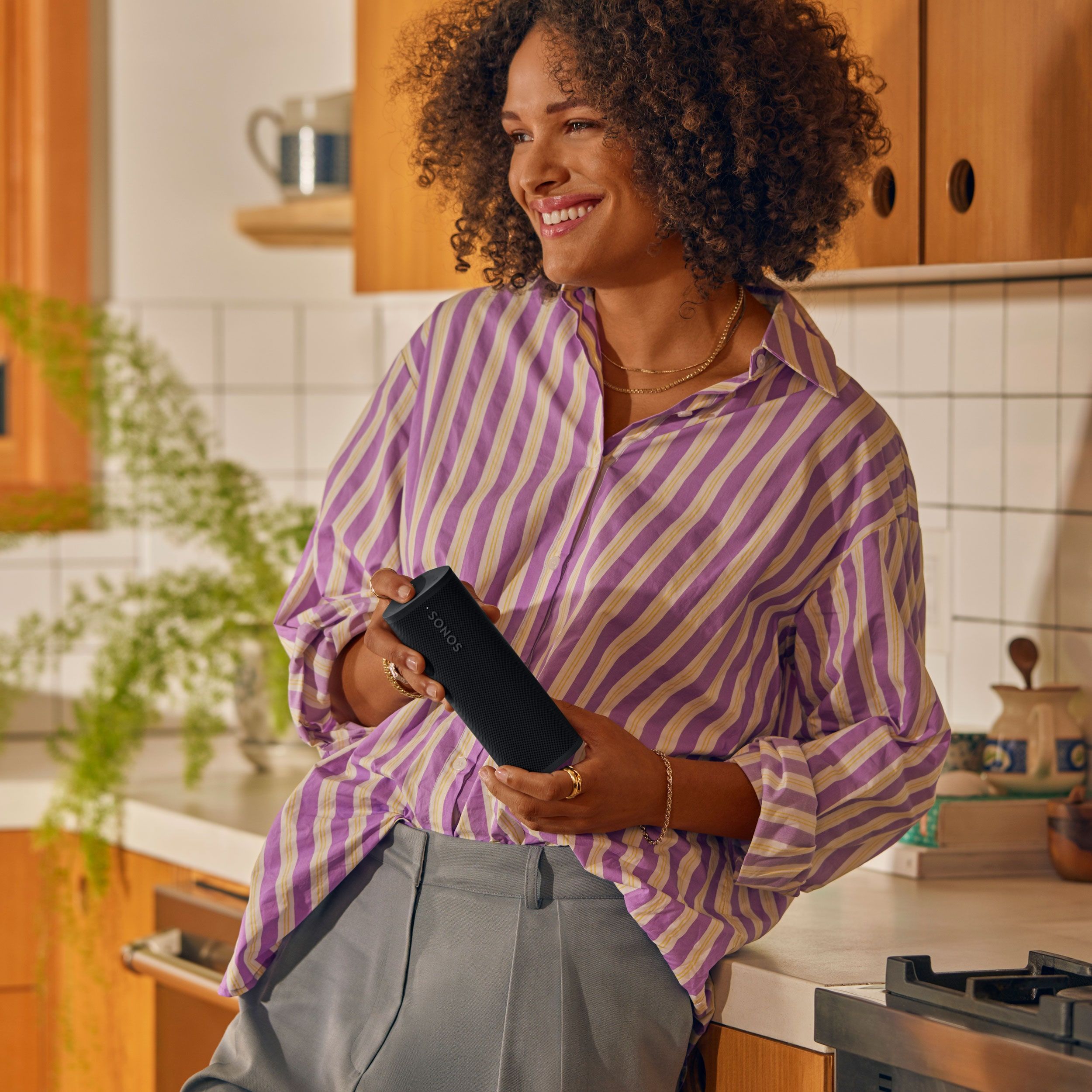 Roam 2 Mobiler Smart Speaker