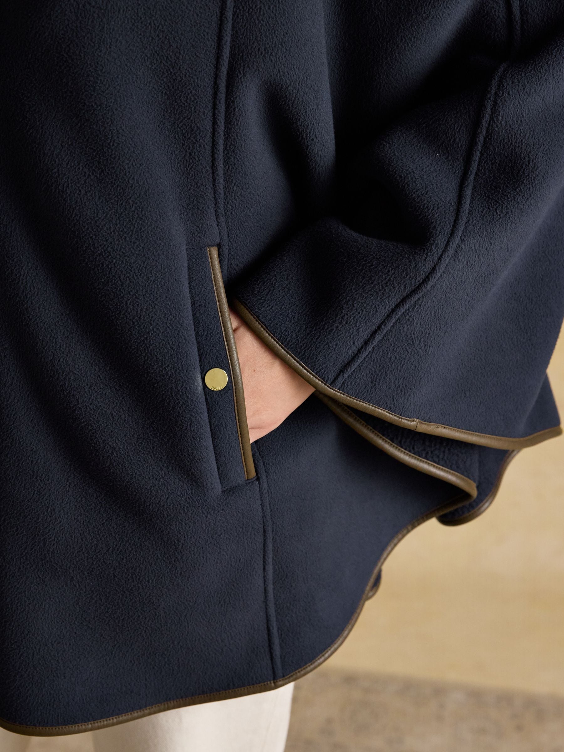 Joules Heritage Fleece Longline Cape