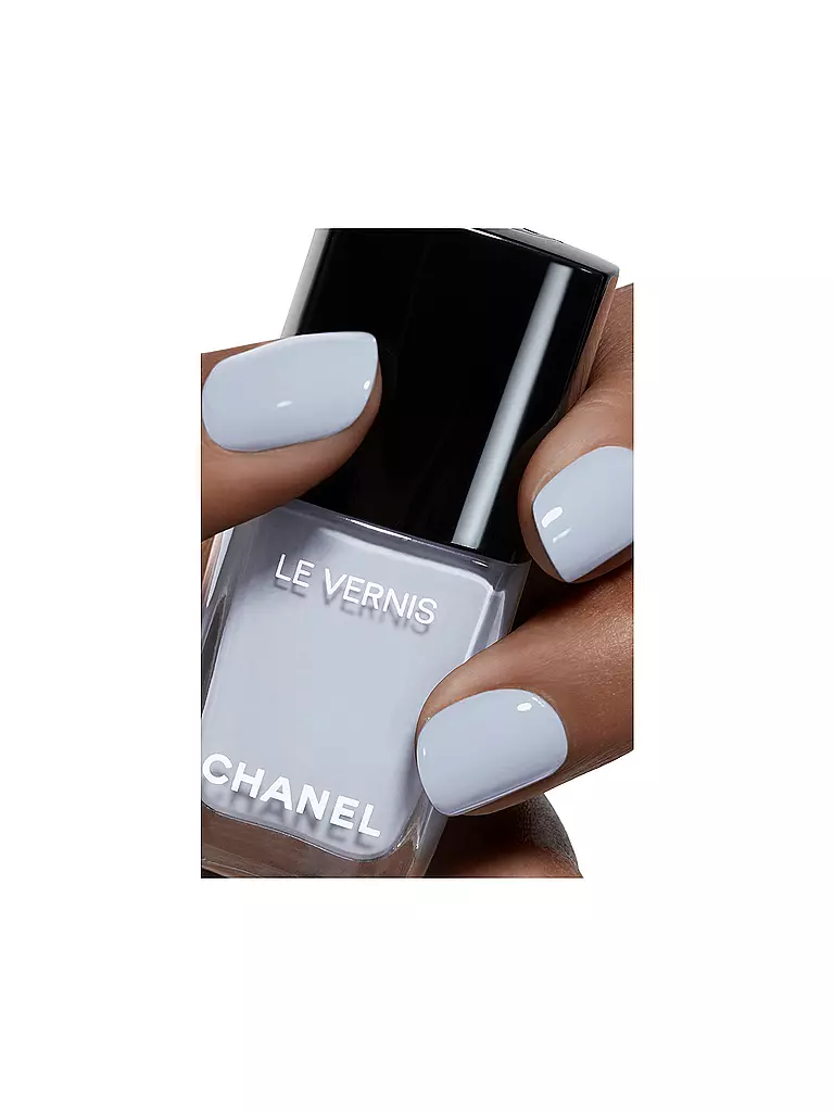 CHANEL NAGELLACK – FARBE UND GLANZ MIT LANGEM HALT 13ML hellblau