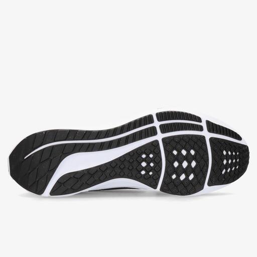 Nike Pegasus 40