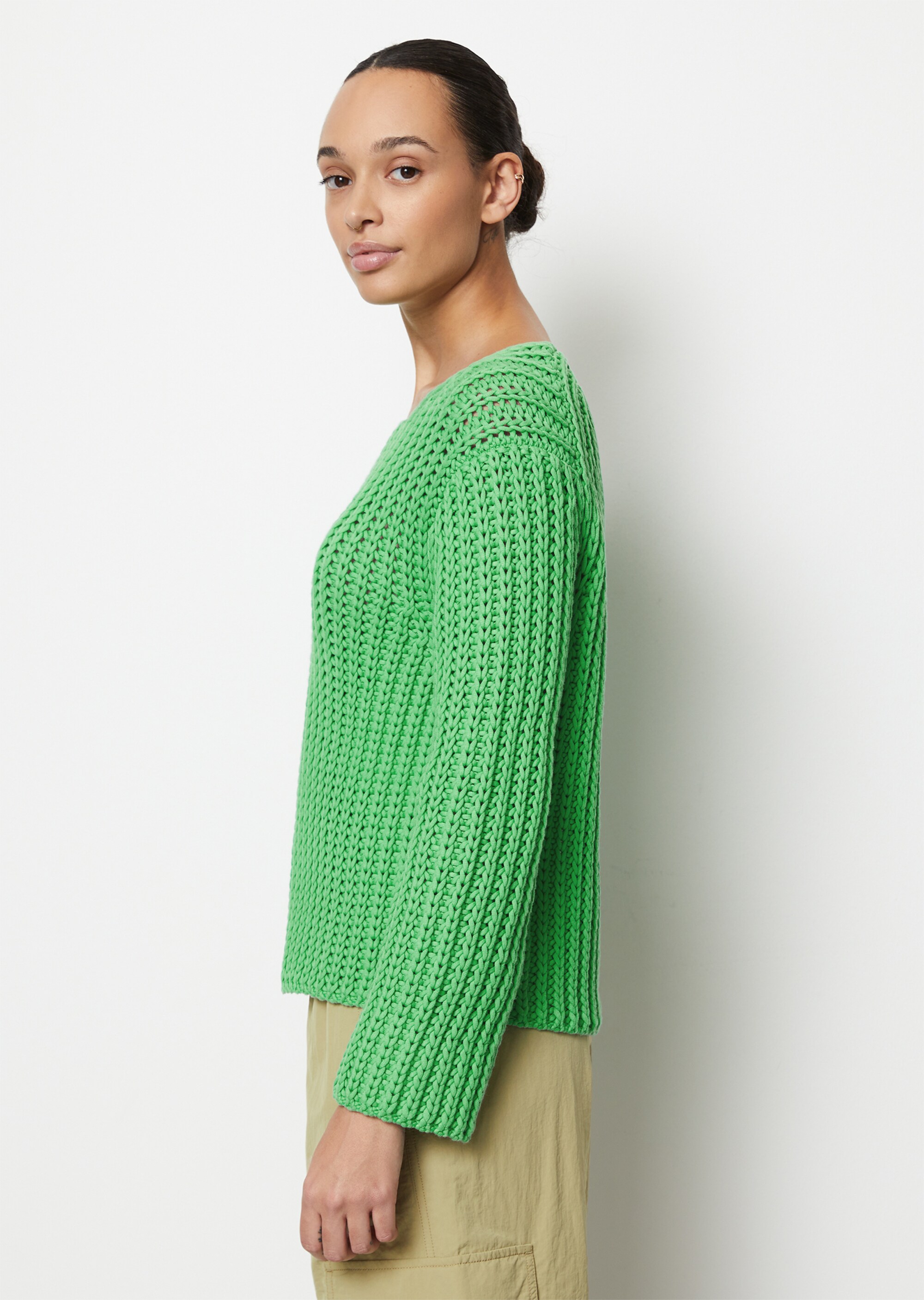 Pullover looseaus Bändchengarn gestrickt