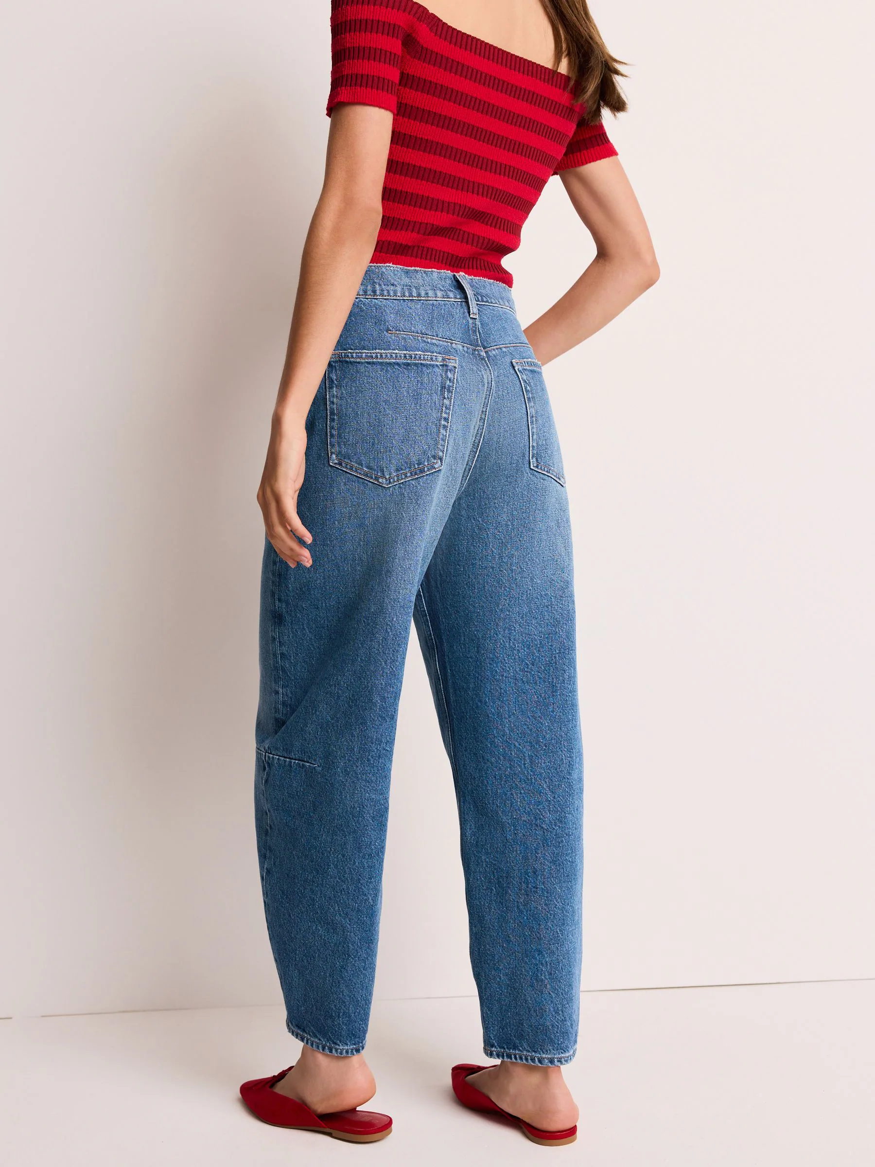 Donkerblauw - Barrel jeans met dartdetail