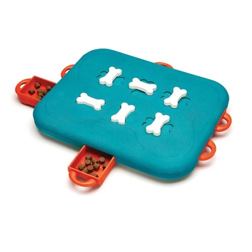 Brinquedo interativo para cães nas cores azul e vermelha.