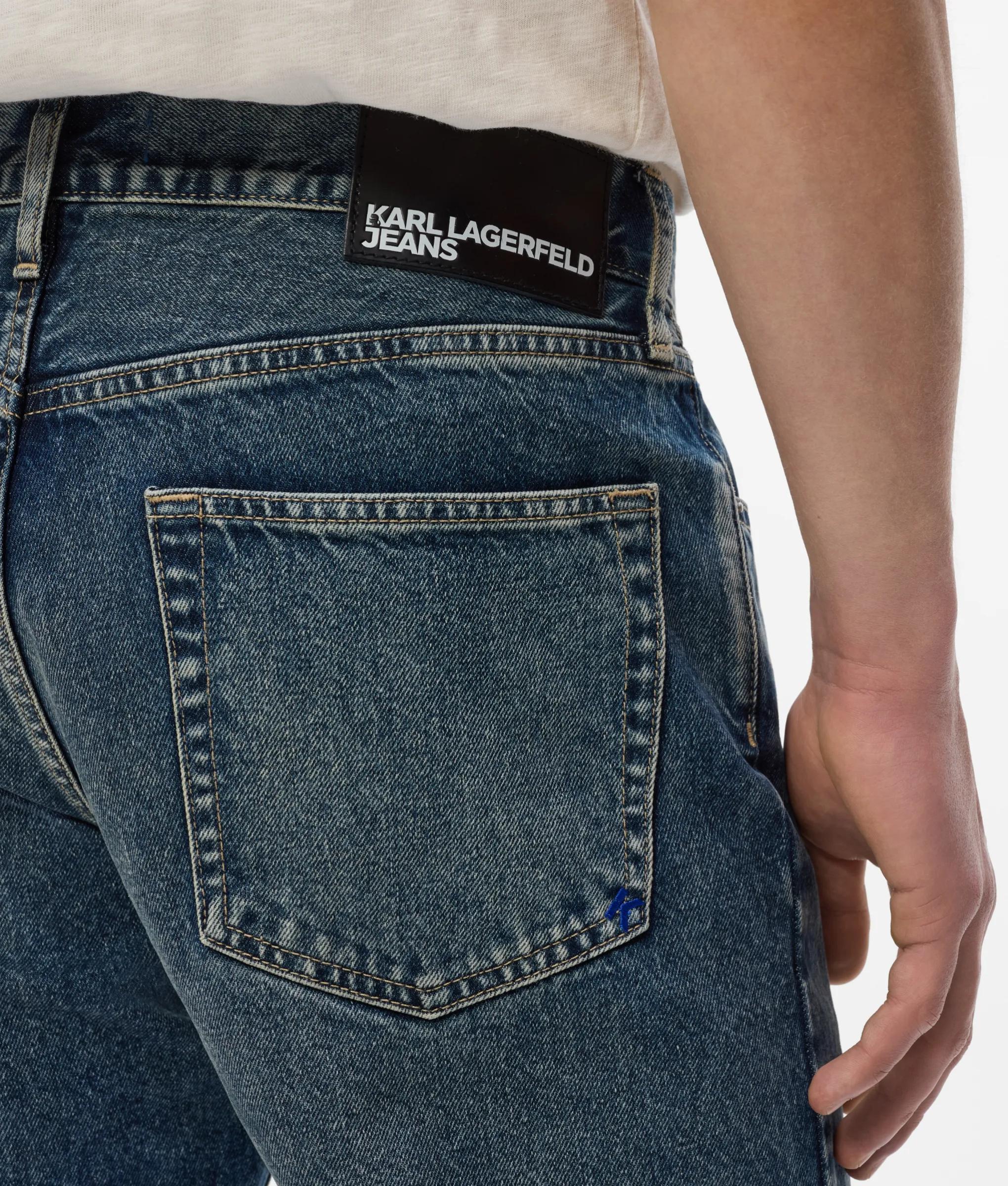Donkerblauwe smal toelopende jeans