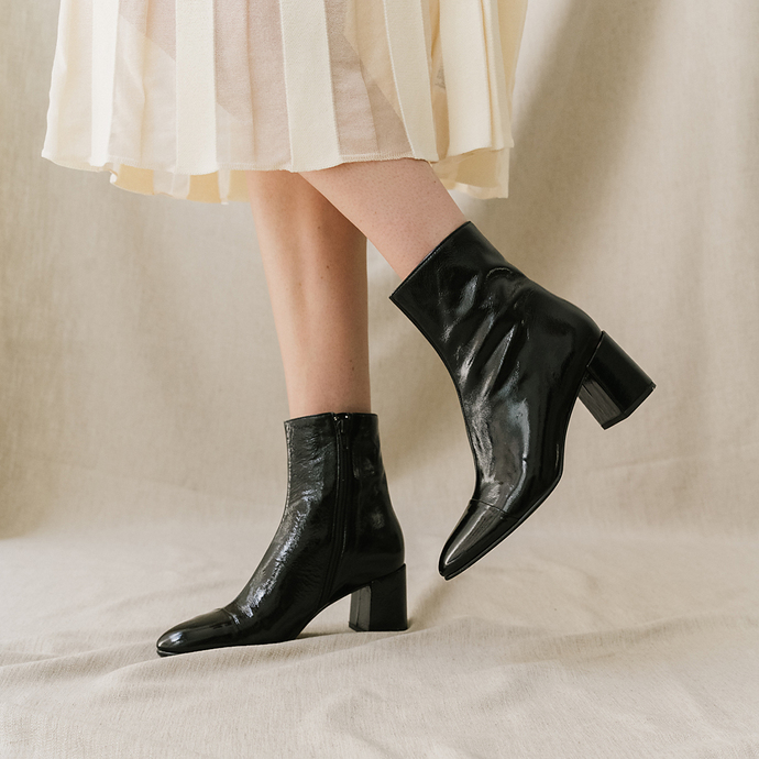 Bottines à talons  en vernis plissé noir