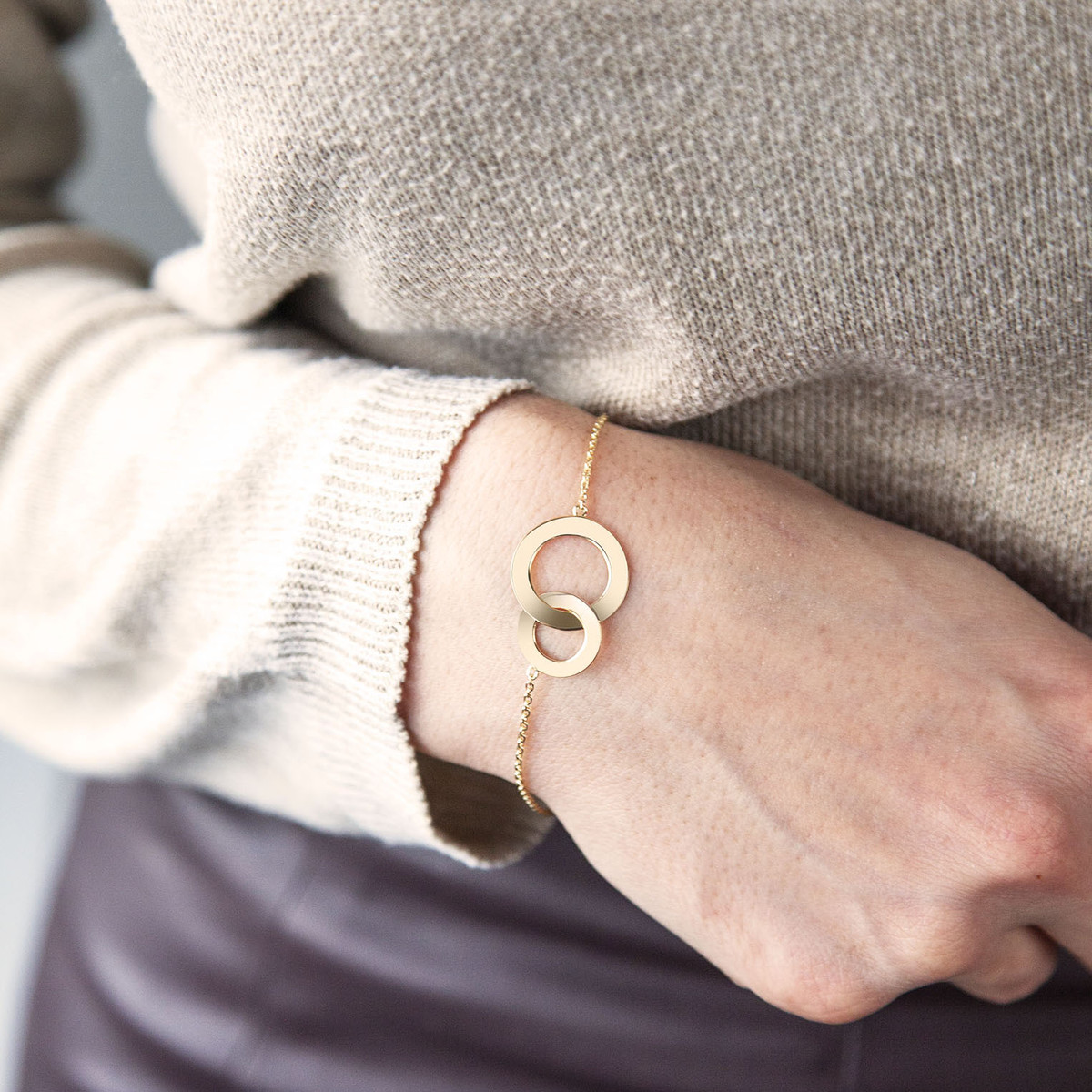 Bracelet plaqué or cercles entrelacés 21,5 cm