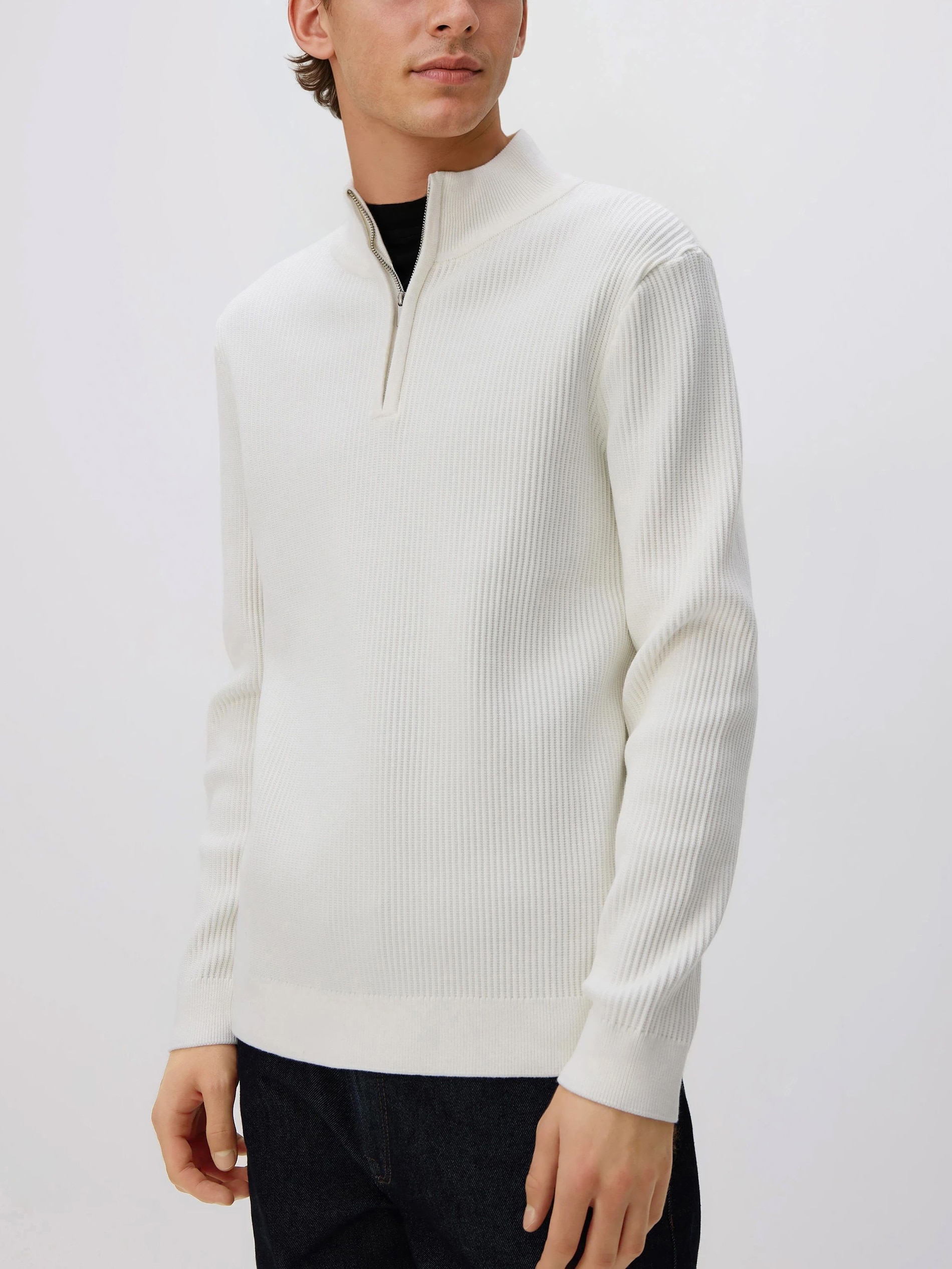 Pullover mit Reißverschluss und Stehkragen