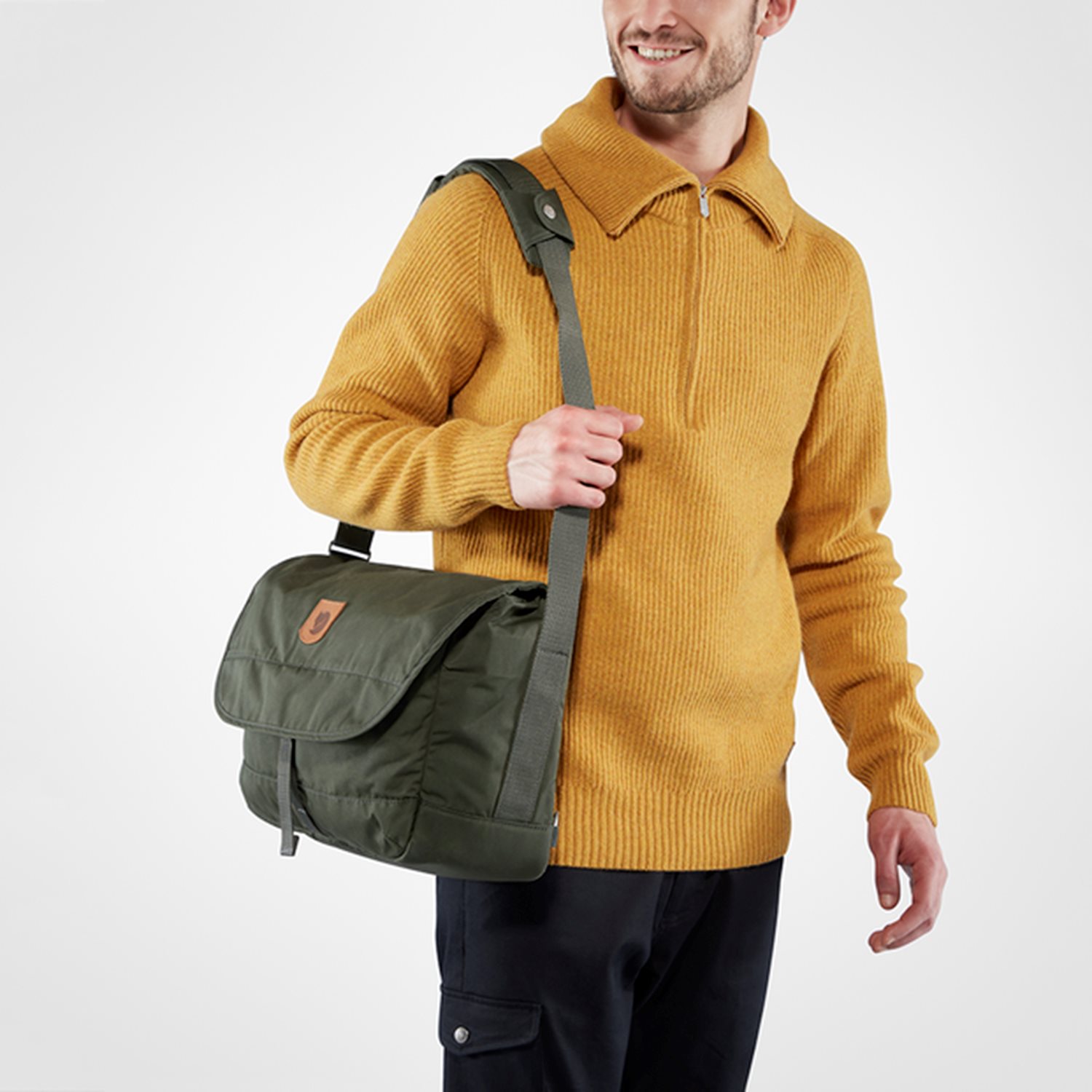Fjallraven Greenland Shoulder Bag deep forest