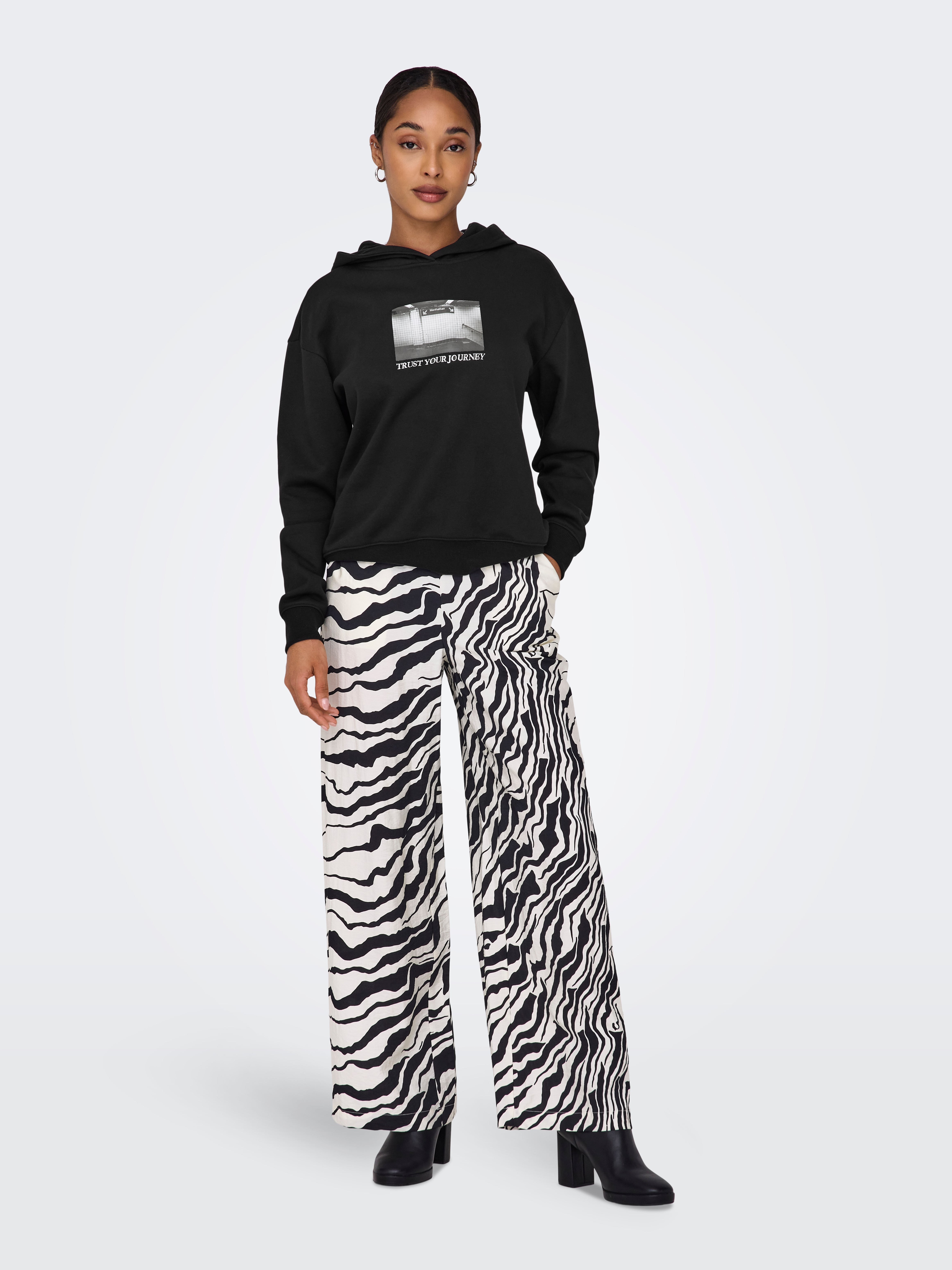 ONLCASSIE Sweatshirt Black