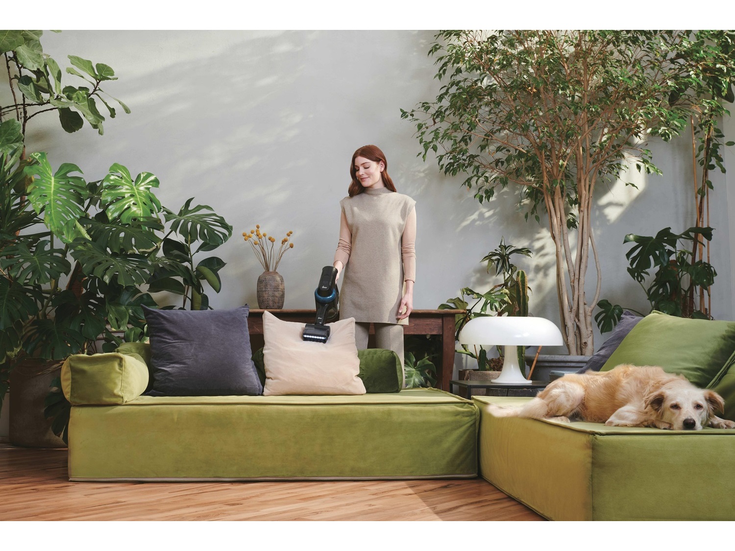 ASPIRADOR VERTICAL HOOVER HF4P10YP 011 PLUS HYDRO PET