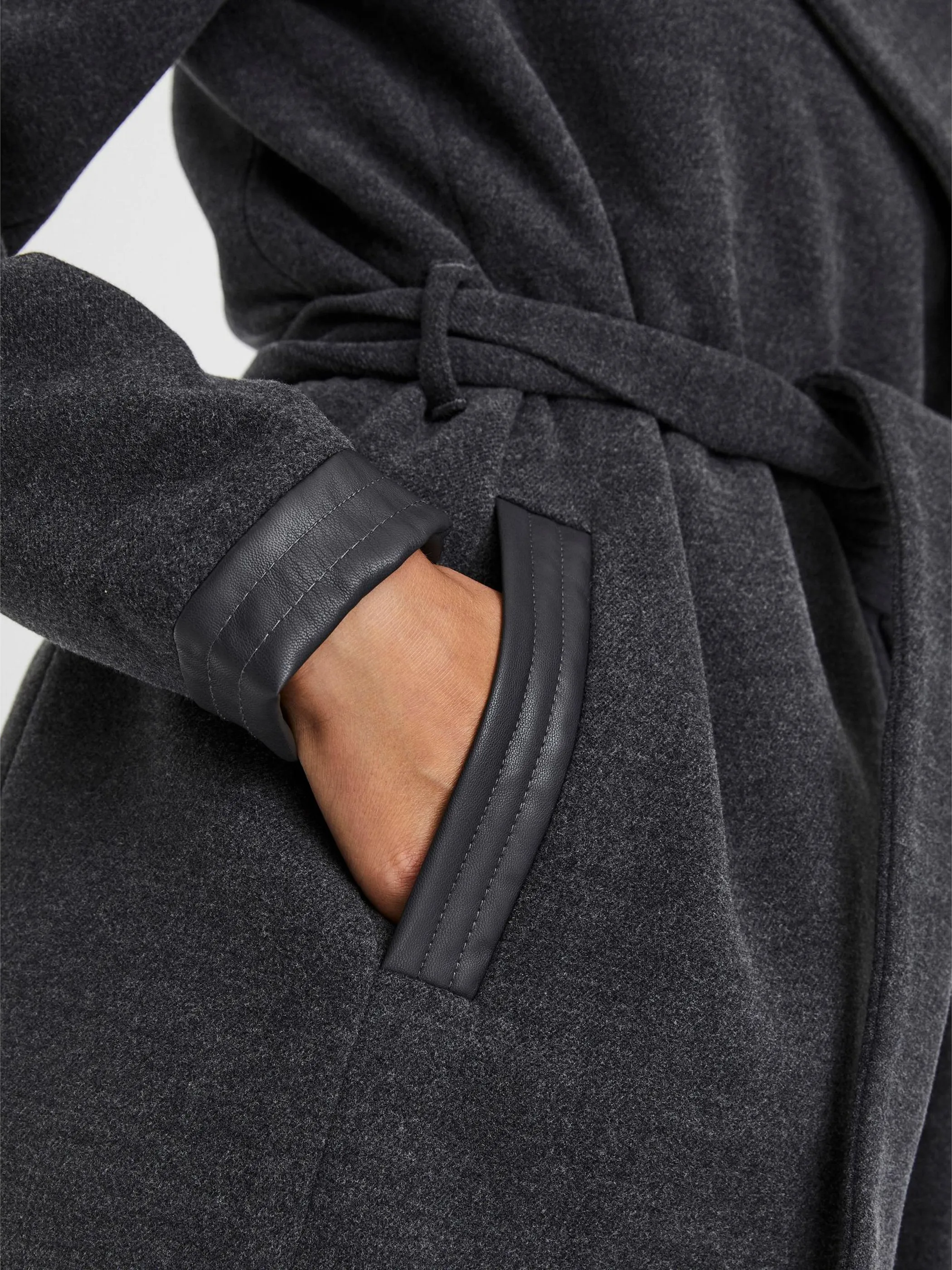 Vero Moda VMCALASISSEL 3/4 JACK Kurzmantel