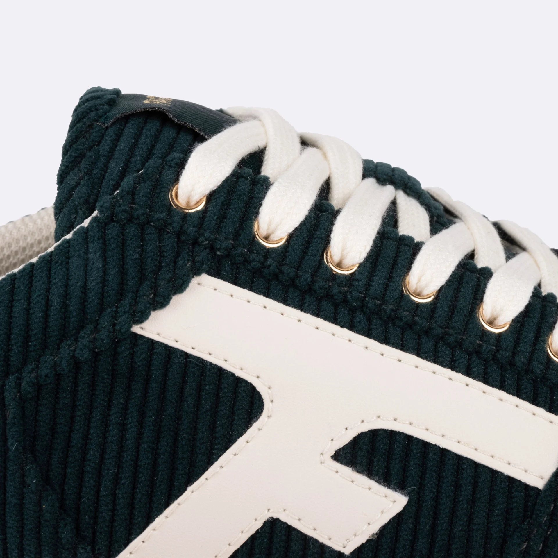 Tennis vert foncé végan en polyester recyclé et pu - modèle Walnut platform