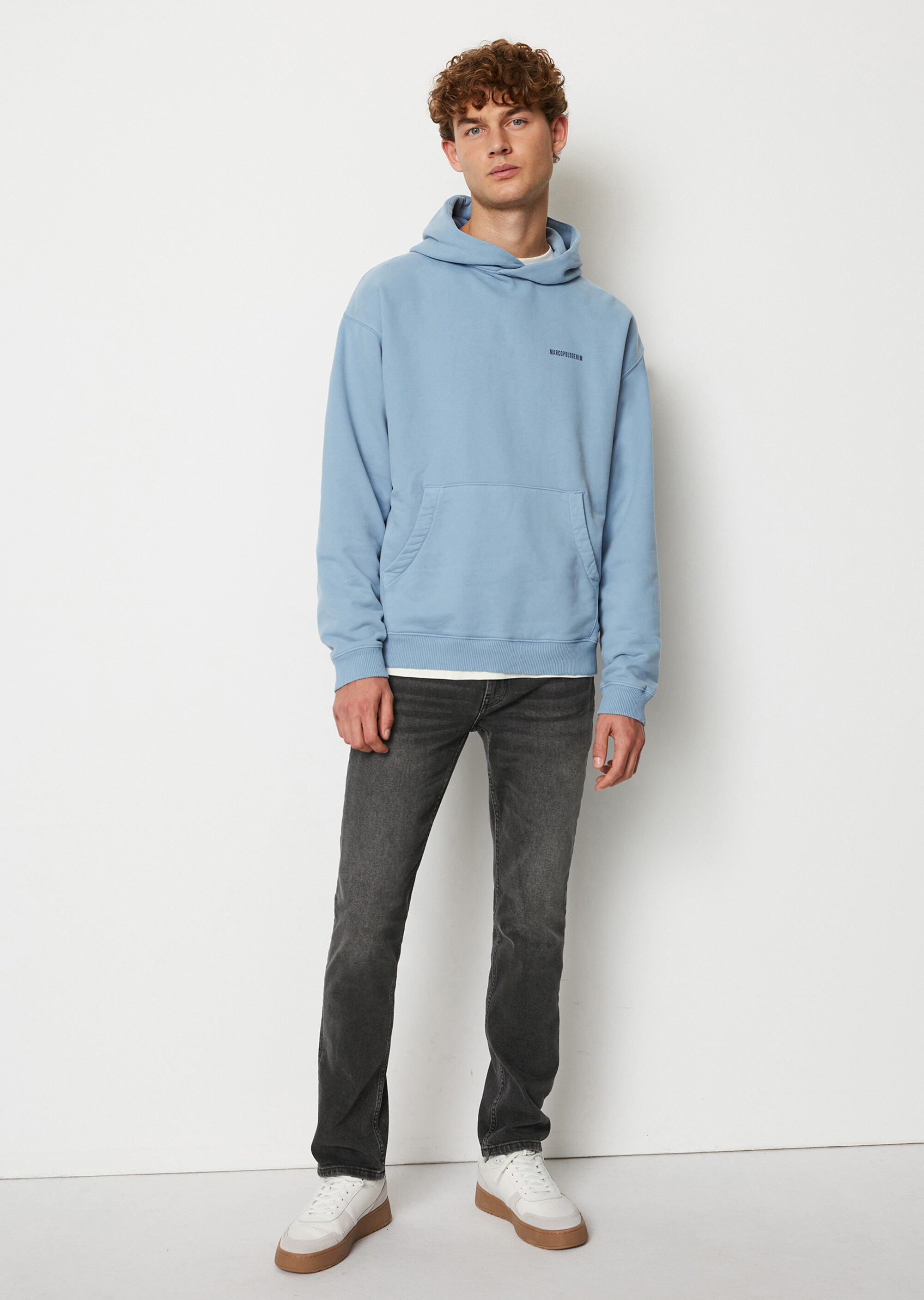 Hoodie relaxed mit großflächigem Rückenprint