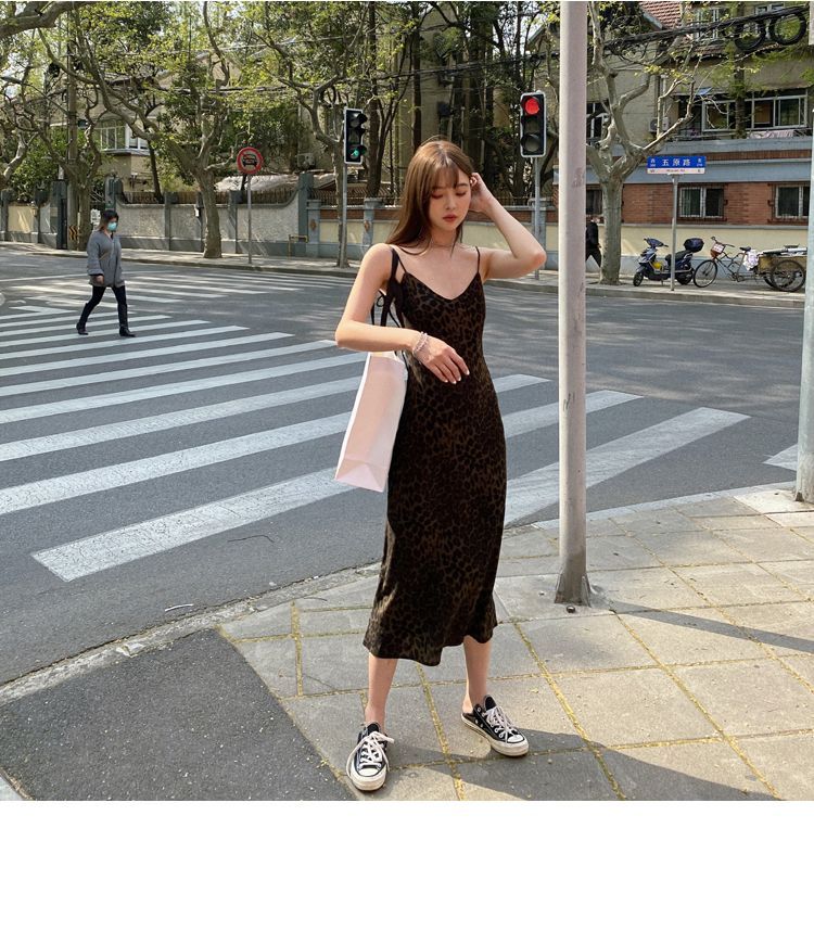 Yuxi - Luipaard Slim-Fit Mini Spaghettibandjes Jurk / Luipaard Slim-Fit Midi Spaghettibandjes Jurk