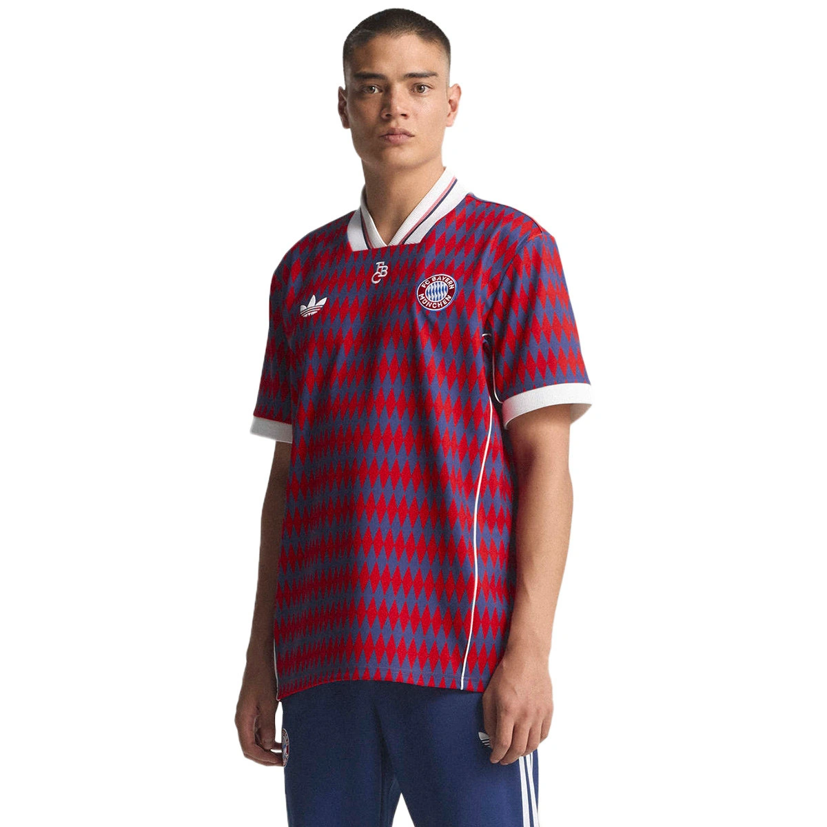 T-Shirt adidas FC Bayern Lifestyler Fanswear 2025-2026