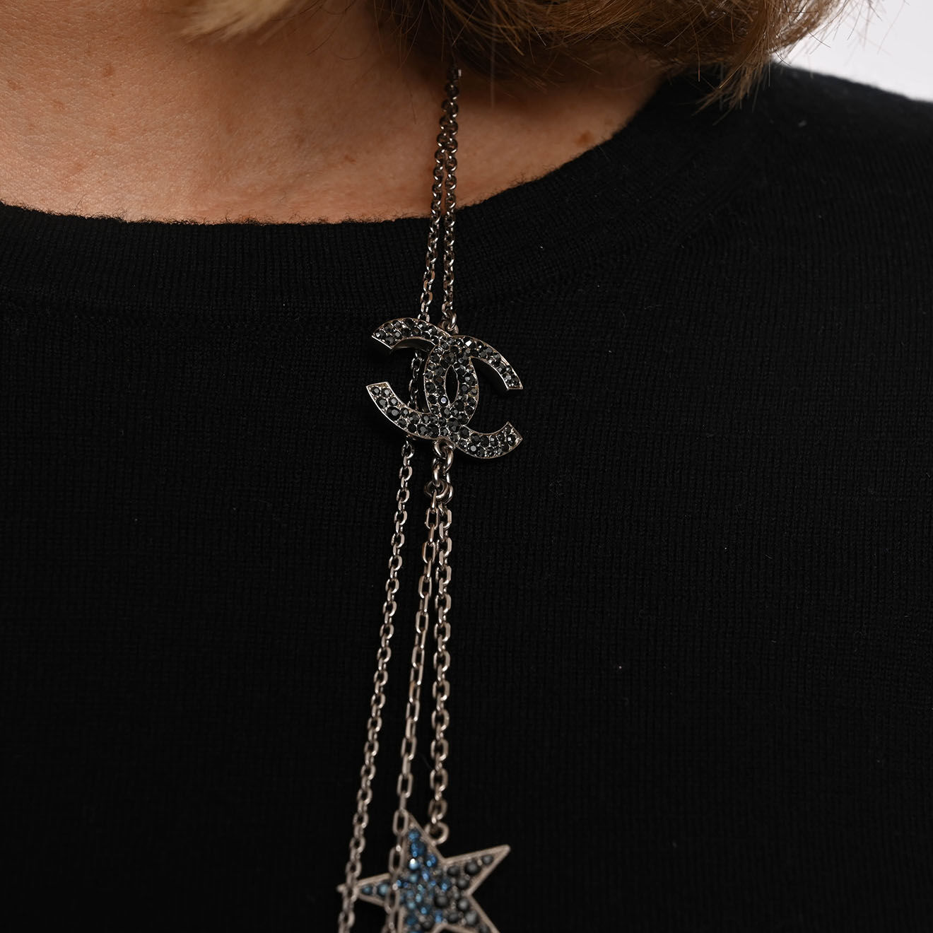 Chanel Collier en Toile & Strass argenté - Neuf sans étiquette
