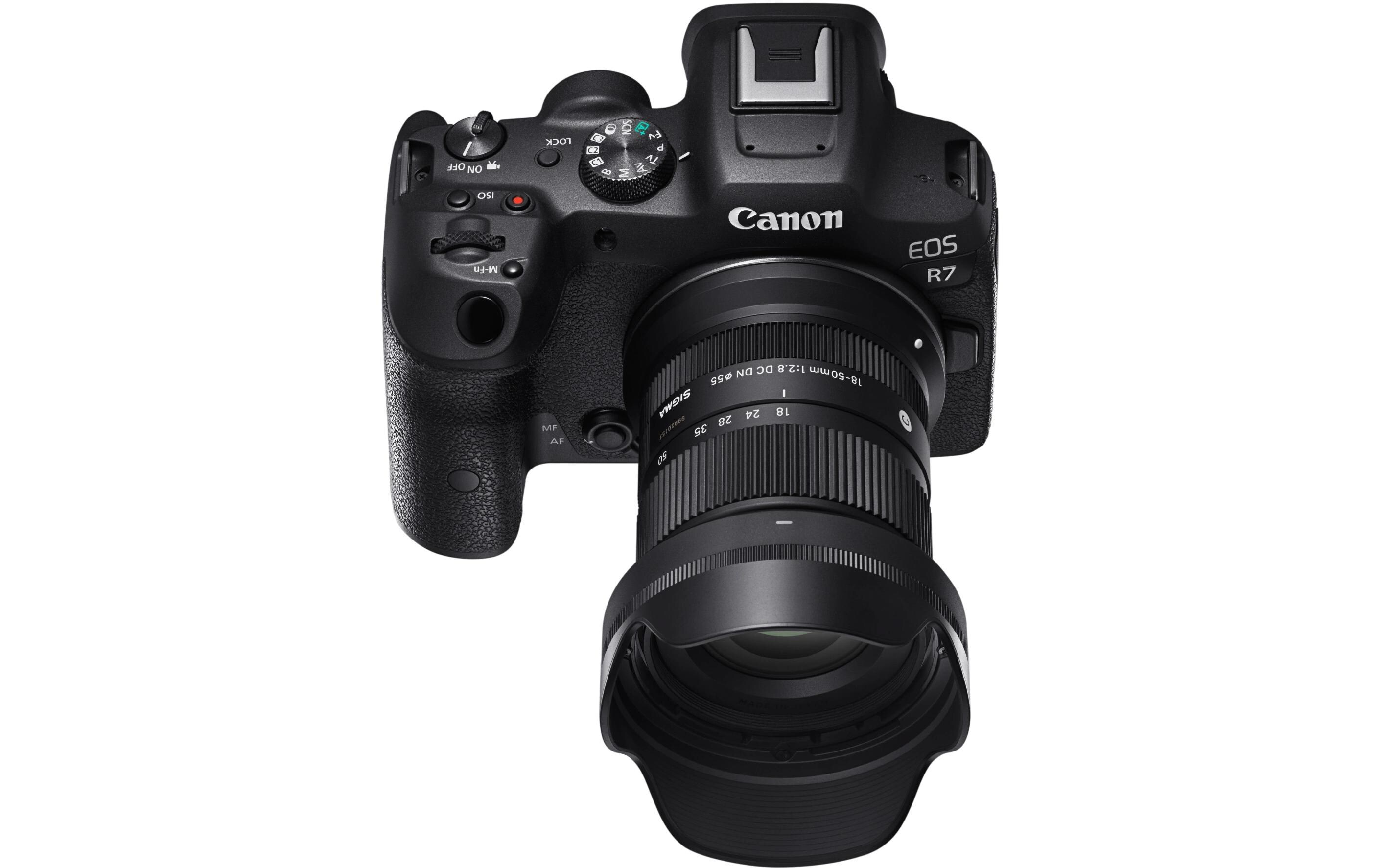 Zoomobjektiv 18-50mm F/2.8 DC DN Canon RF<br>Das Standard-Zoom für APS-C Kameras