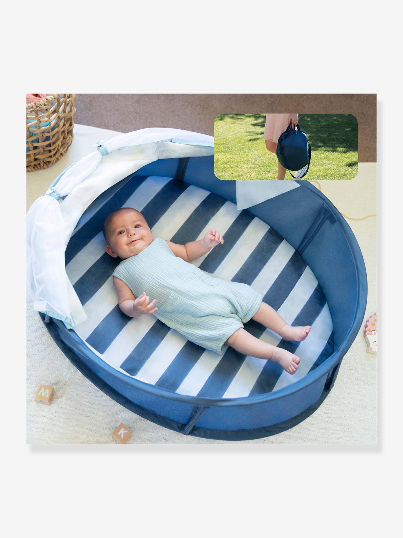 Área de atividades Babyni BABYMOOV com proteção UV, azul médio liso com estampas.