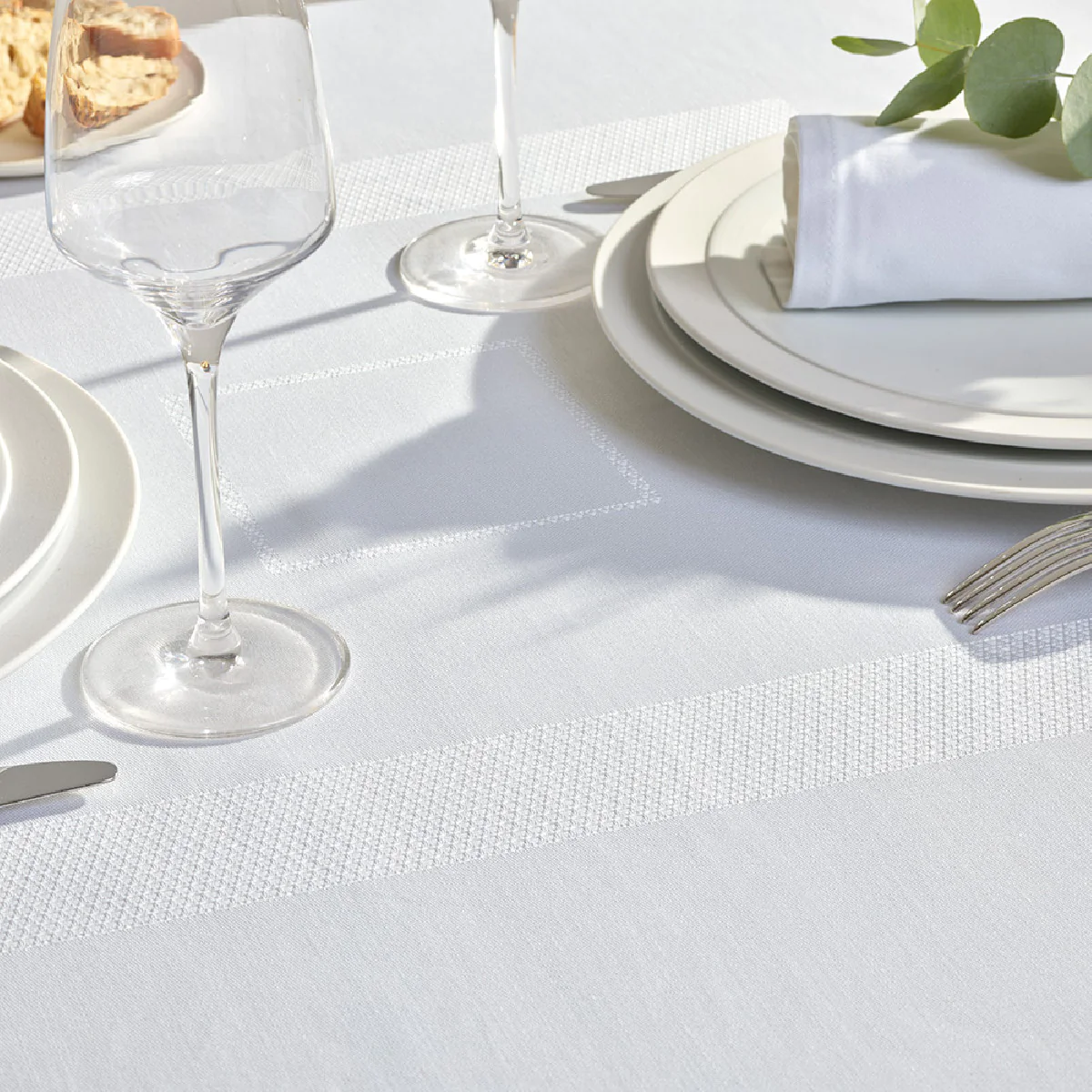 Nappe antitache déperlant pur coton blanc 155x260 Garnier Thiebaut