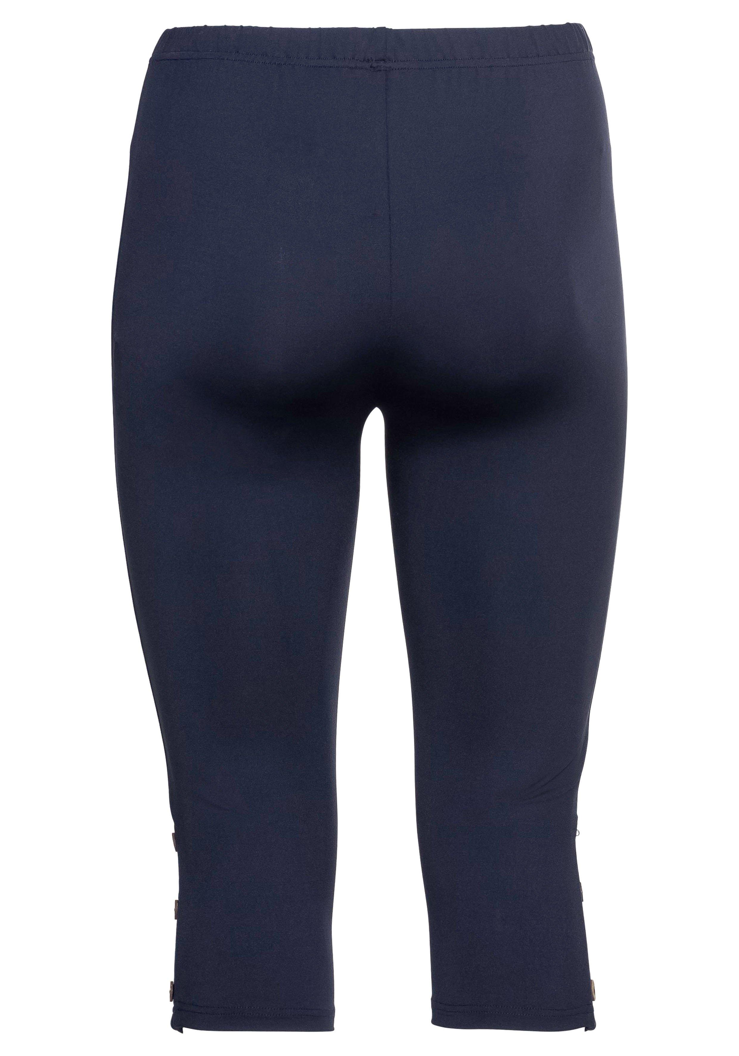 Caprileggings mit Raffung und Deko-Knöpfen am Saum