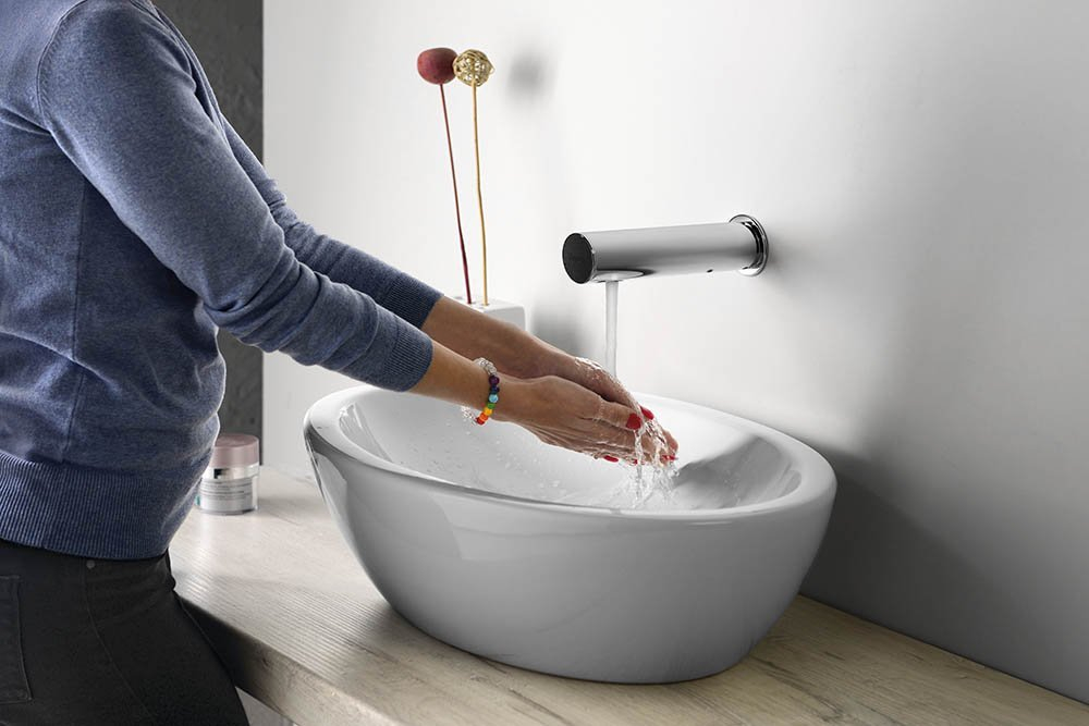 Sapho wandkraan 6V DC chroom
