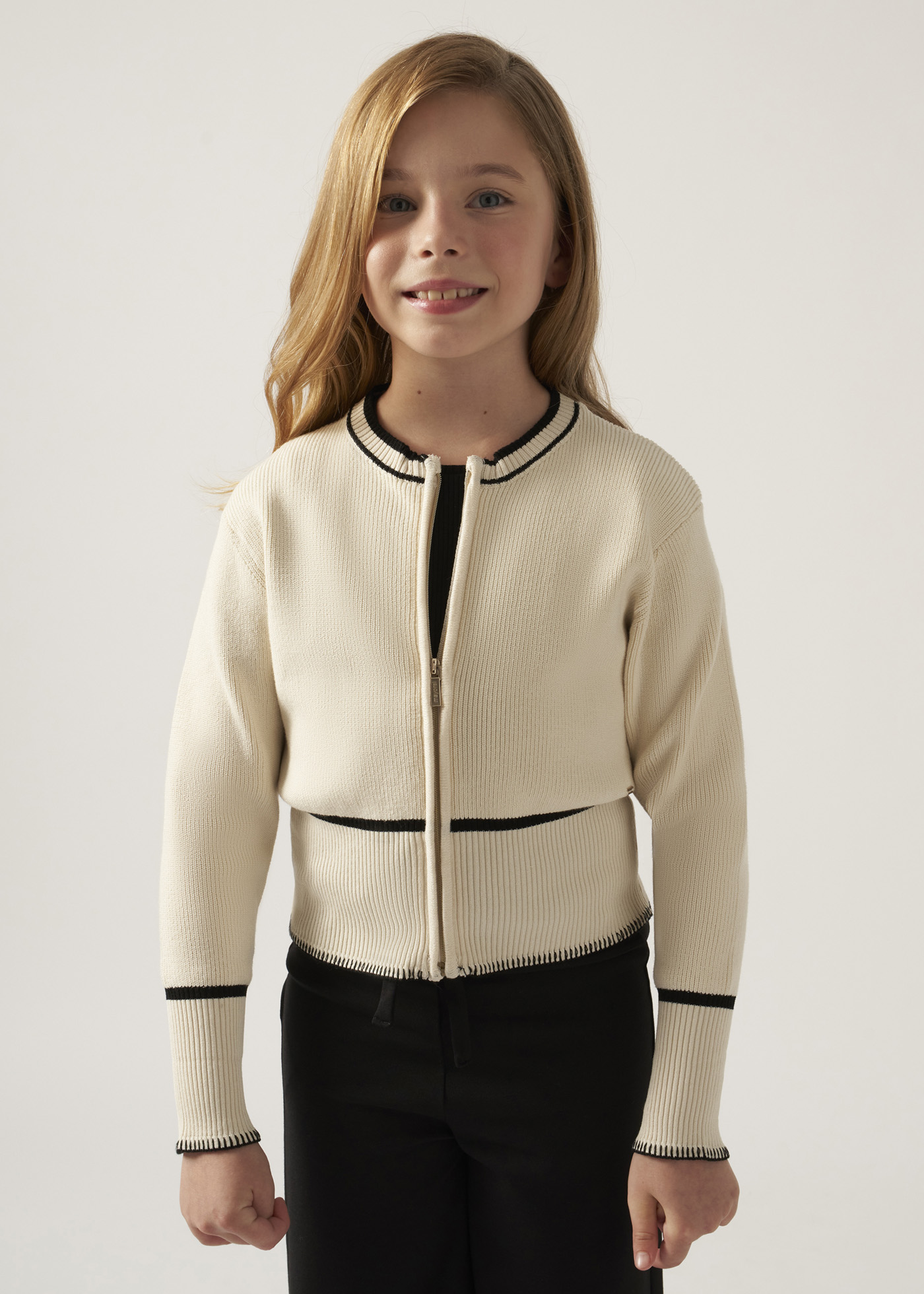 Casaquinho infantil LENZING™ ECOVERO™ em malha de viscose
