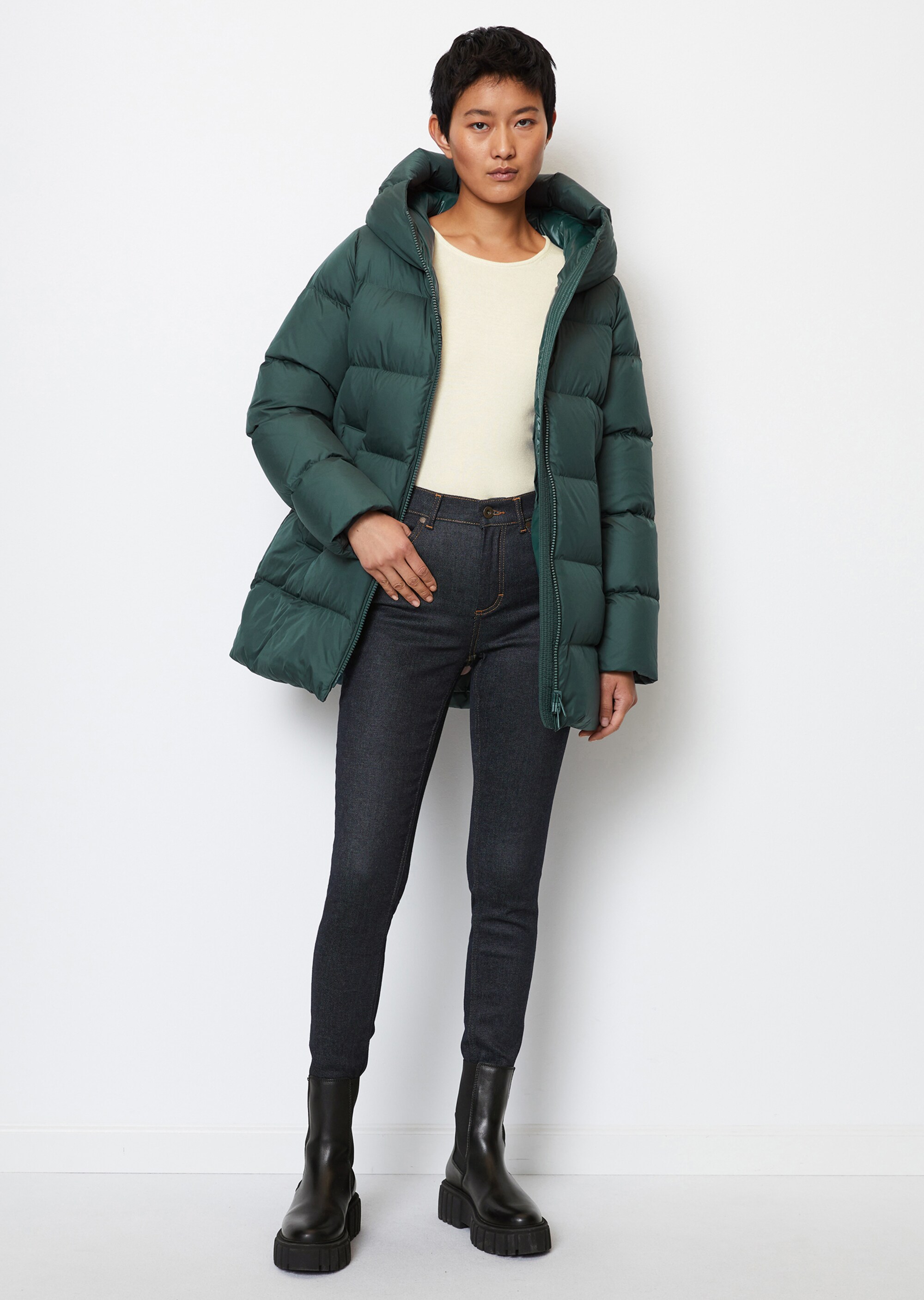 Puffer-Daunenjacke regularaus recycelten Materialien
