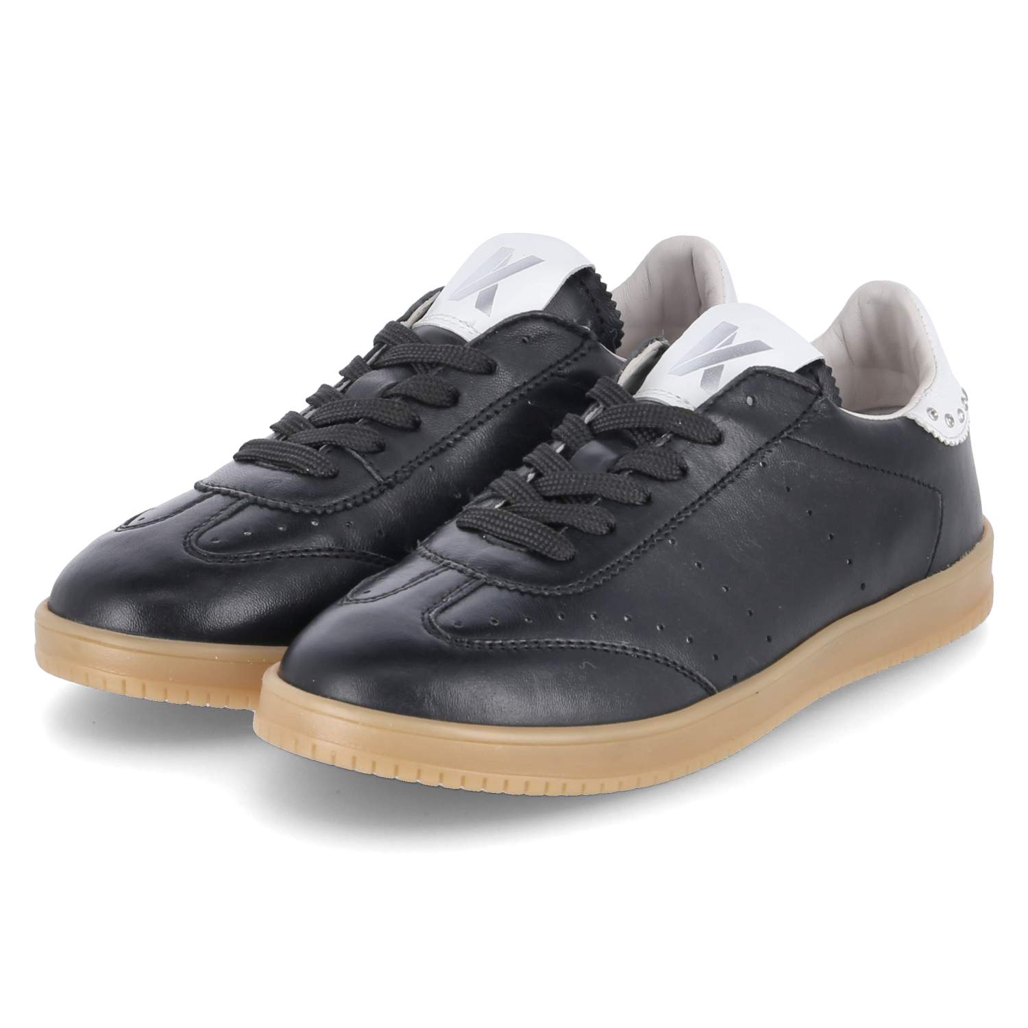Kaerlek Low Sneaker - black