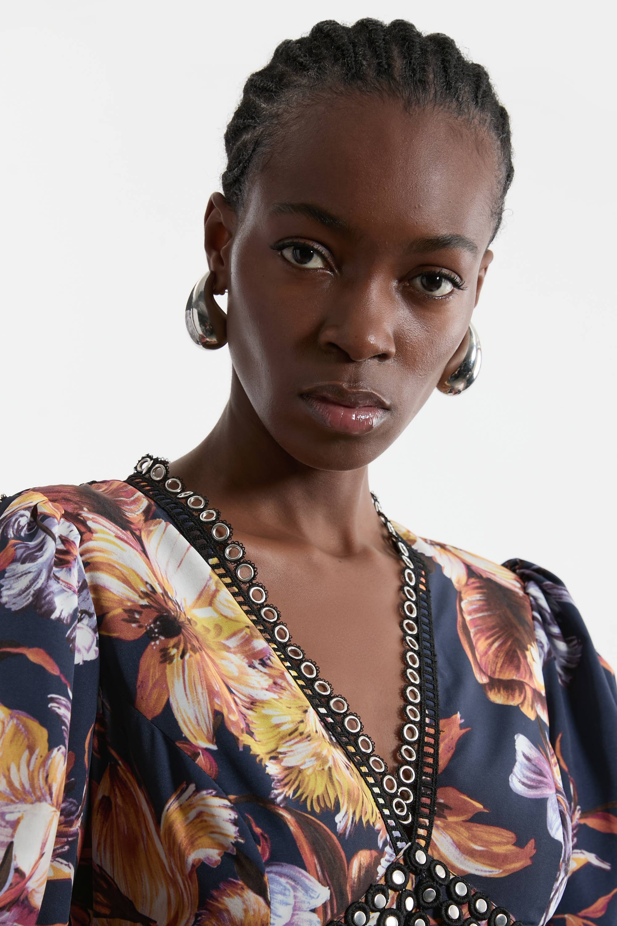 KarenMillen Robe maxi en dentelle ornée de fleurs