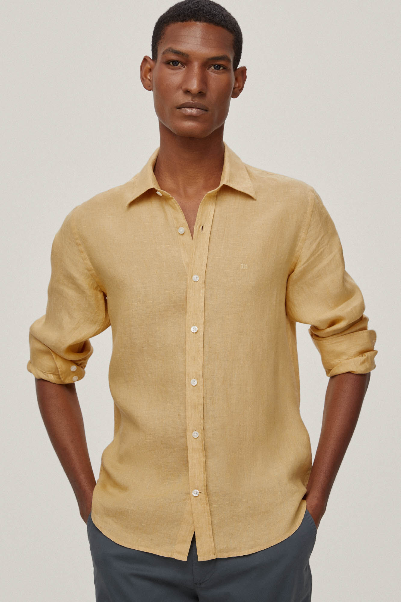 Camisa de linho lisa - Amarela