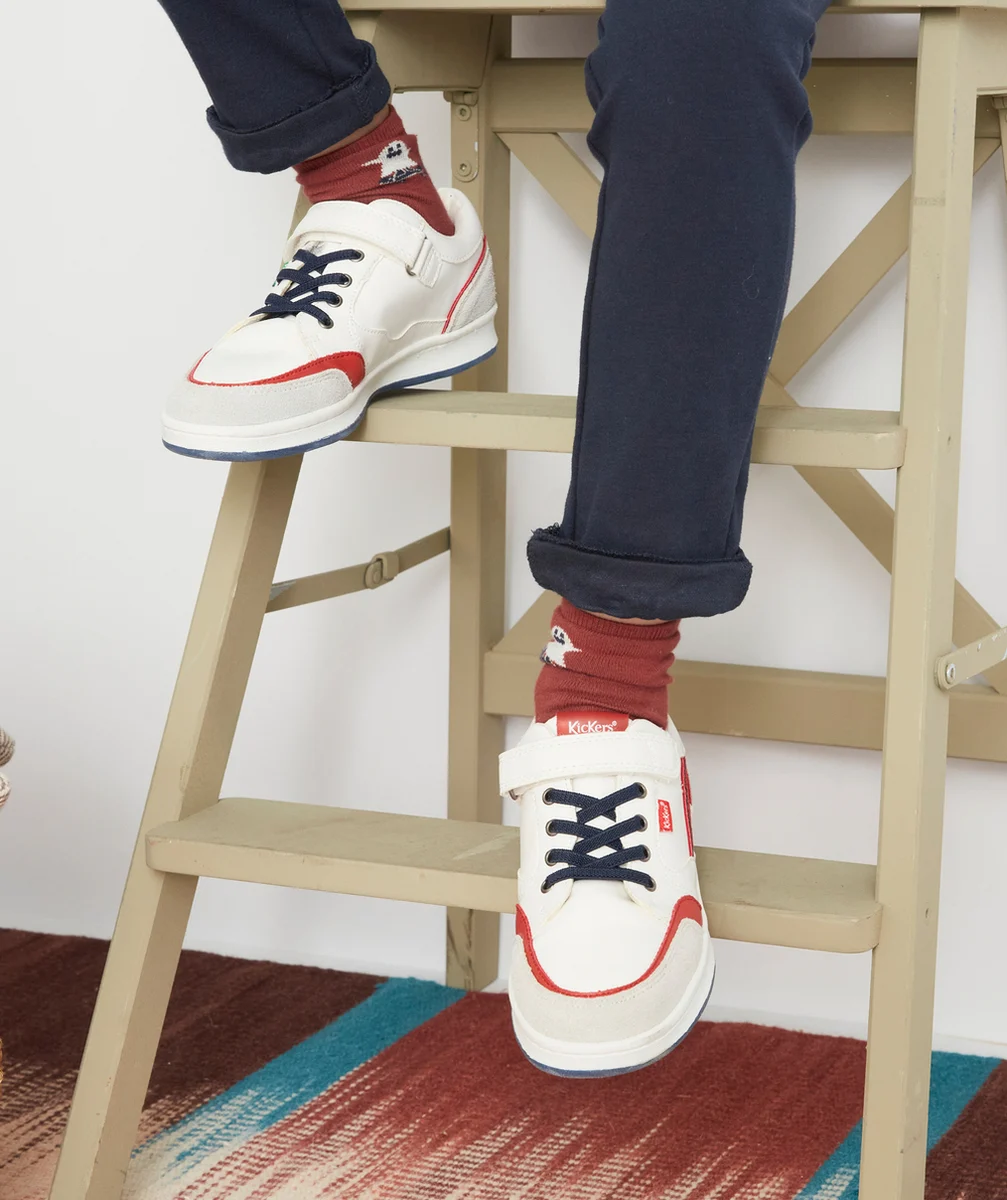 KICKERSLES BASKETS BLANCHES ET ROUGES
