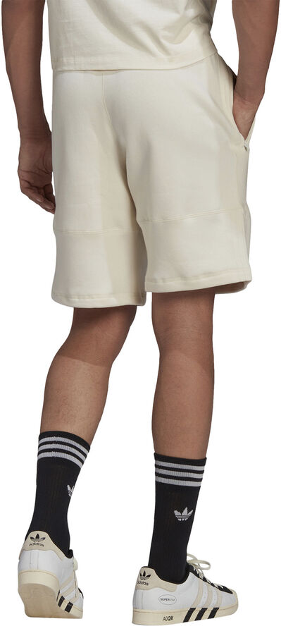 adidas Adicolor Clean Classics 3-Stripes shorts Gul