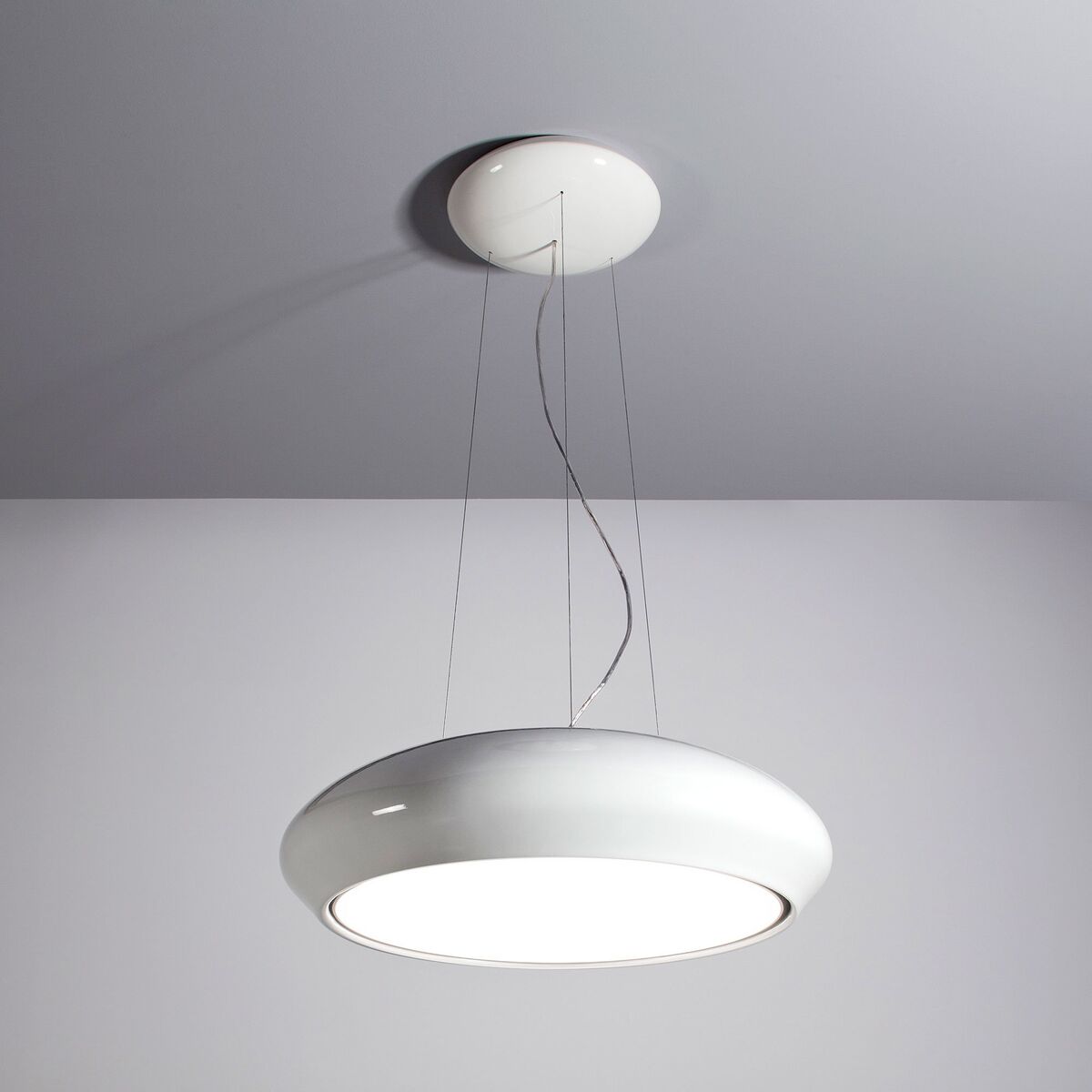 Precious Lamp fritthengende lampe, hvit