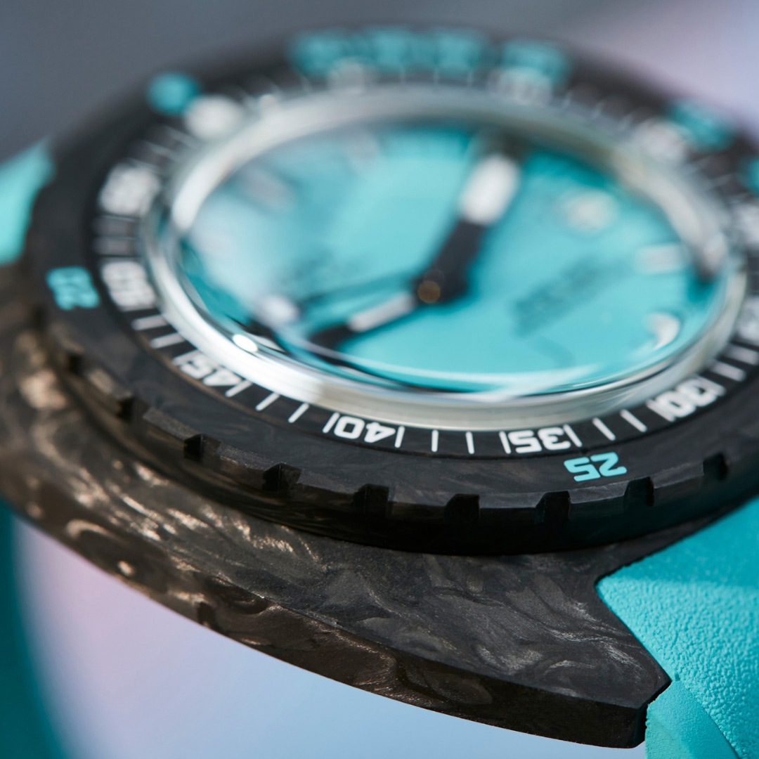 Doxa SUB 300 Carbon Aquarmarine