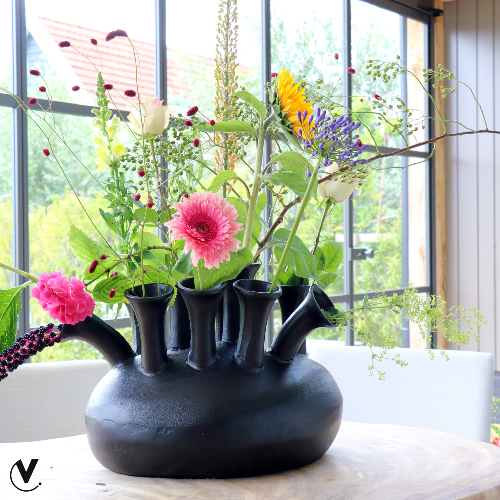 Vaas Assen 12 black L50 x B45 x H35 cm