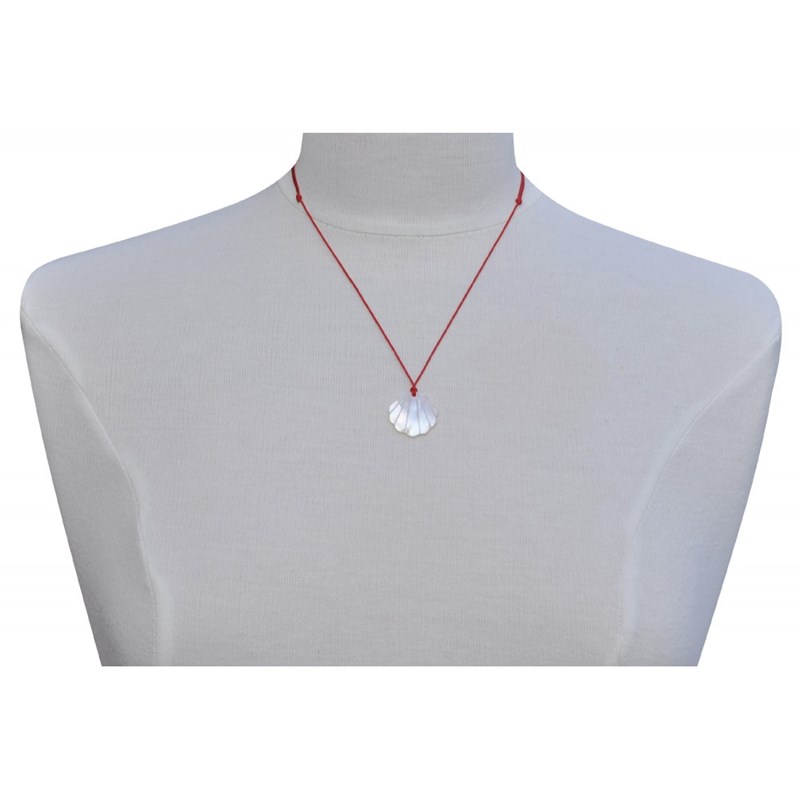 Collier Lien Coquille St Jacques en Nacre