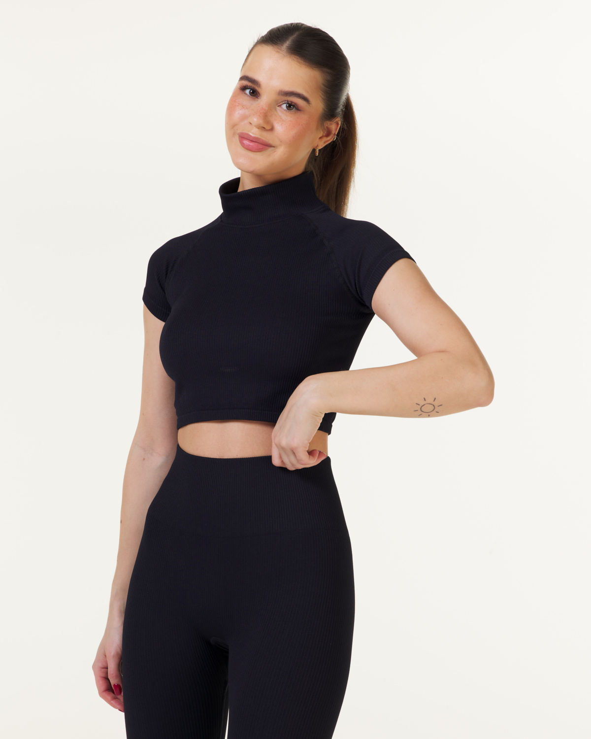 Bumpro Perfect Rib Crop Tee Turtleneck Black