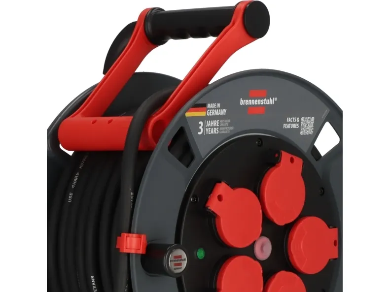 Brennenstuhl 9232250100, Sort, Rød, Plast, 5 AC stikkontakt(er), Lige, 25 m, IP44