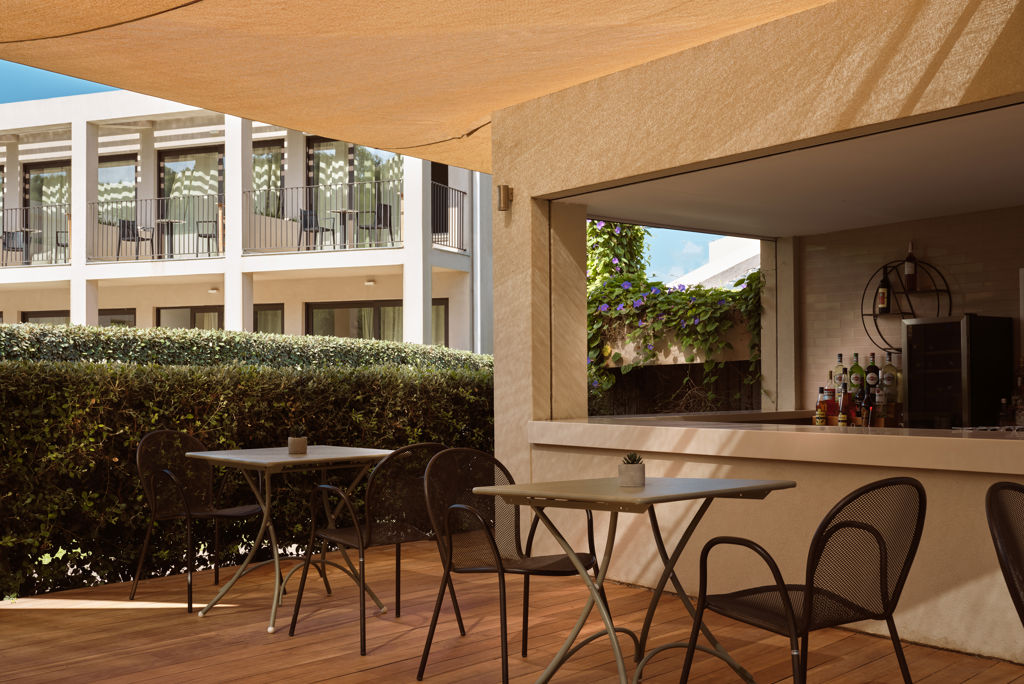 New Beach Hotel Logies en ontbijt - Hotel