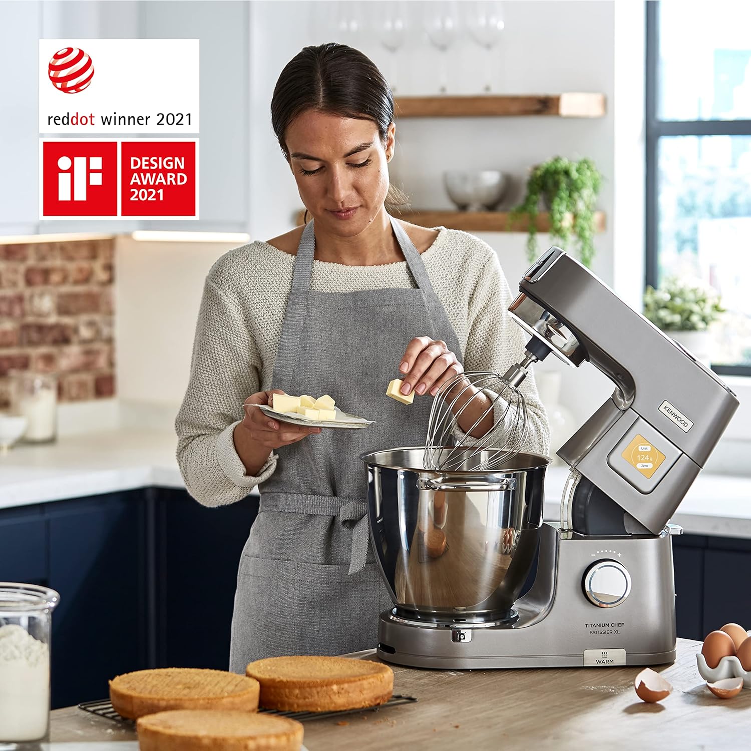 Kenwood Titanium Chef Patissier XL KWL90.034SI – Küchenmaschine mit integrierter Waage & 7 L Rührschüssel mit Wärmefunktion, 1400 Watt, inkl. 4-teiligem Patisserie-Set, silber