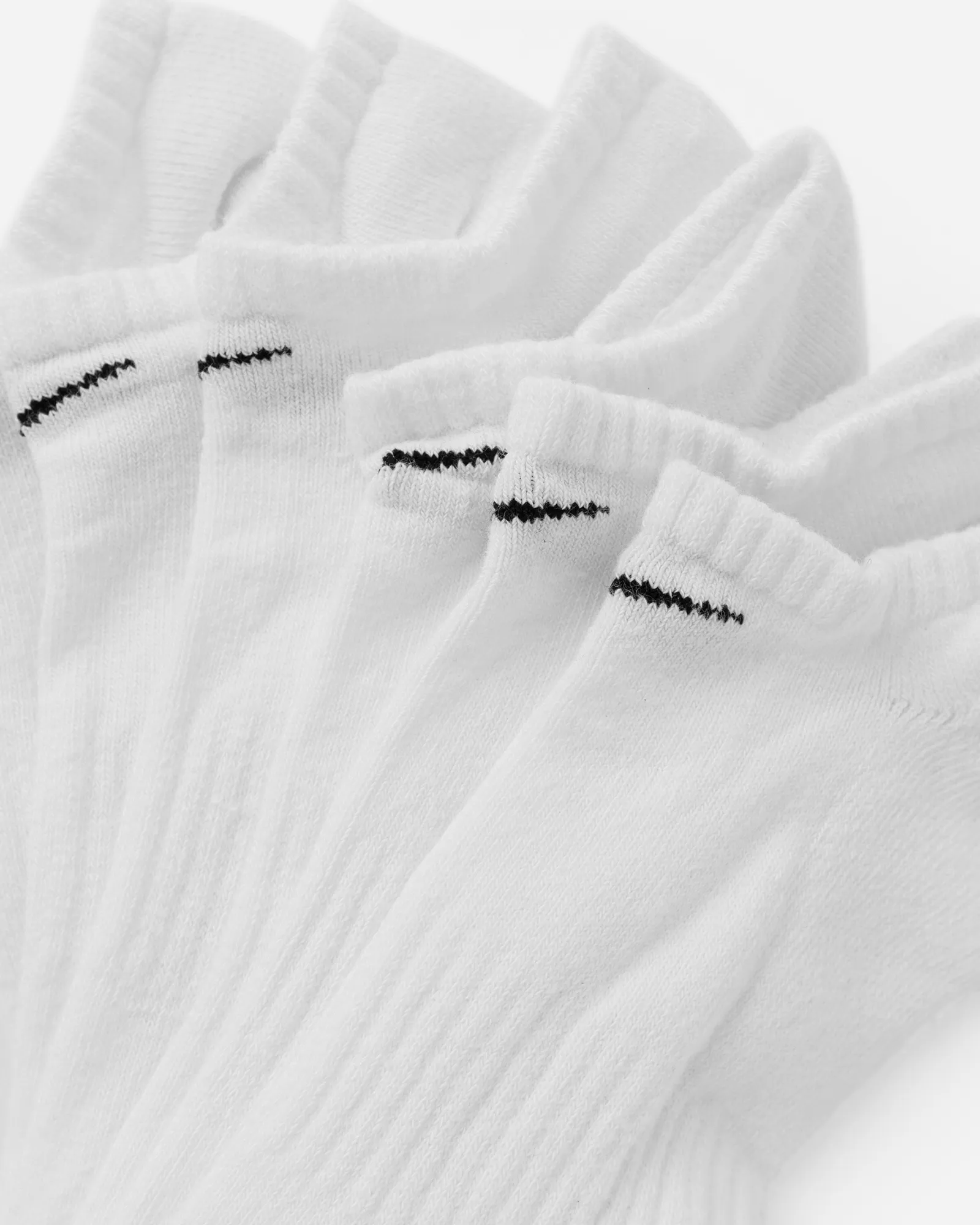 Nike Everyday Cushioned Training No-Show Socks (6 Pairs)