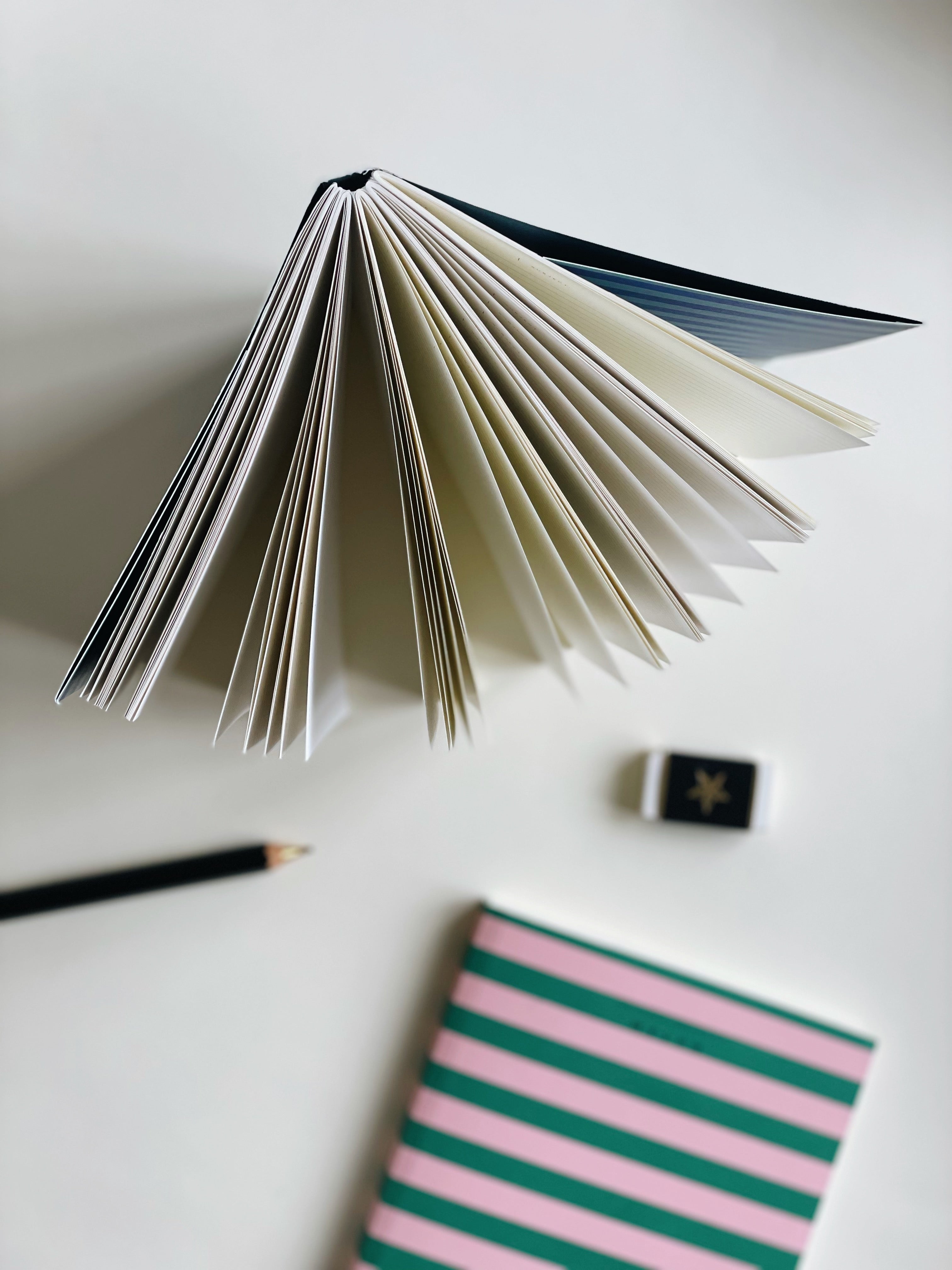 Notem  UMA Flat Lay notesbog, medium - Green & Rose