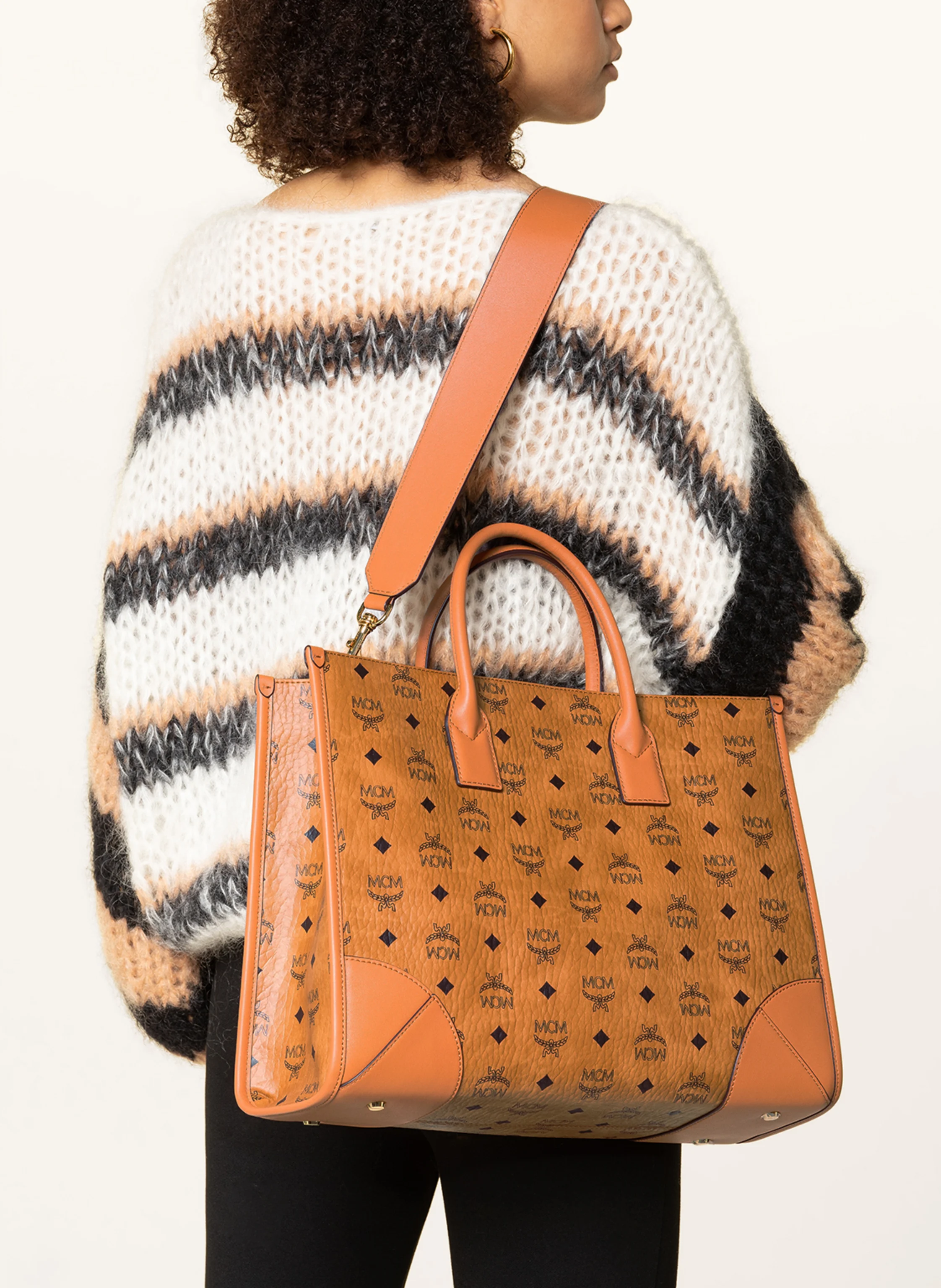 MCM Shopper MÜNCHEN LARGE mit Pouch