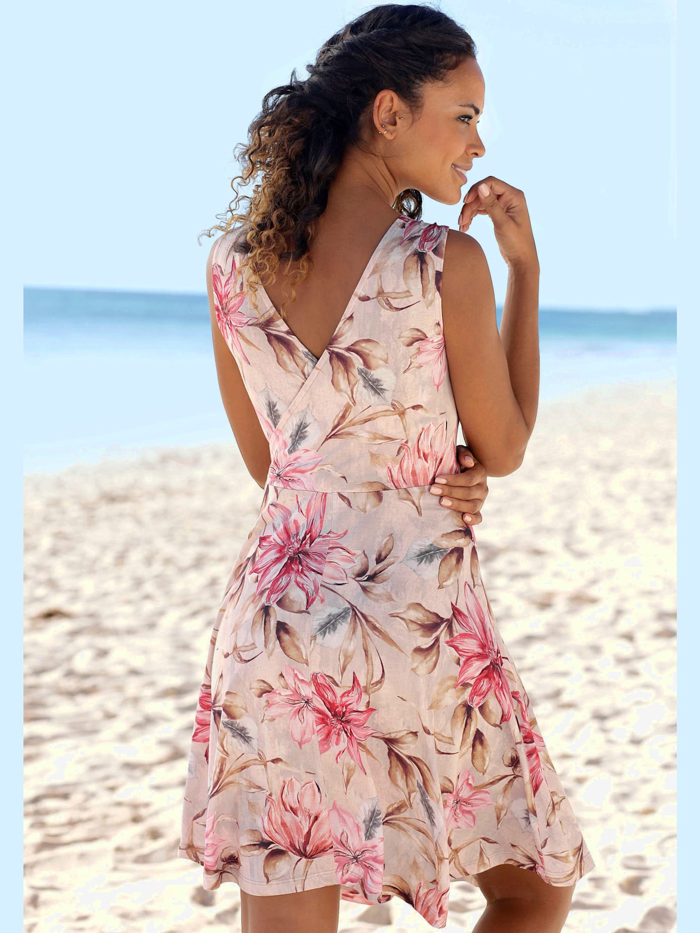 Robe imprimée encolure en v dégagée devant et au dos
