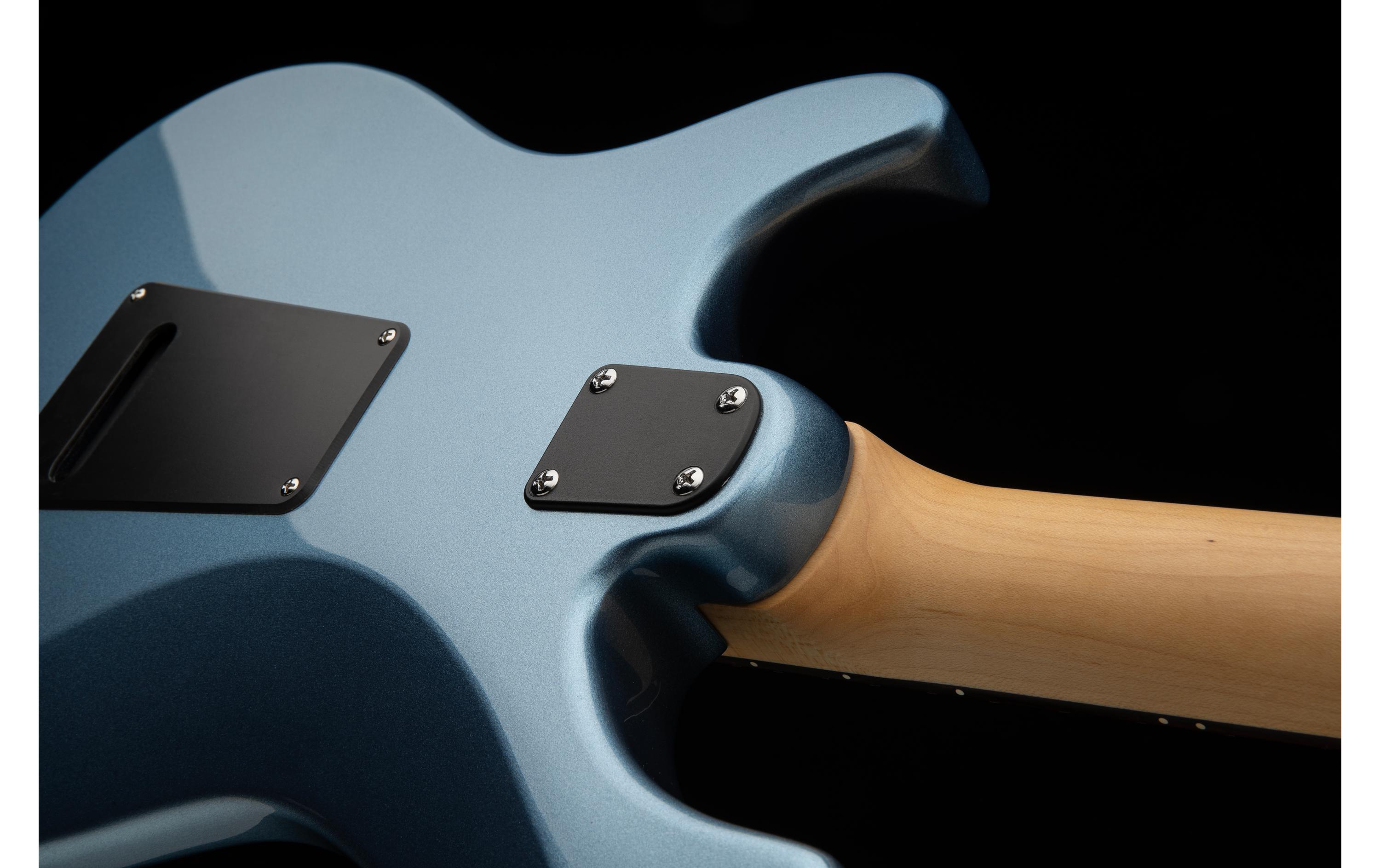 E-Gitarre SE NF3 Ice Blue Metallic<br>Allzweck-Gitarre mit Narrowfield-Pickups
