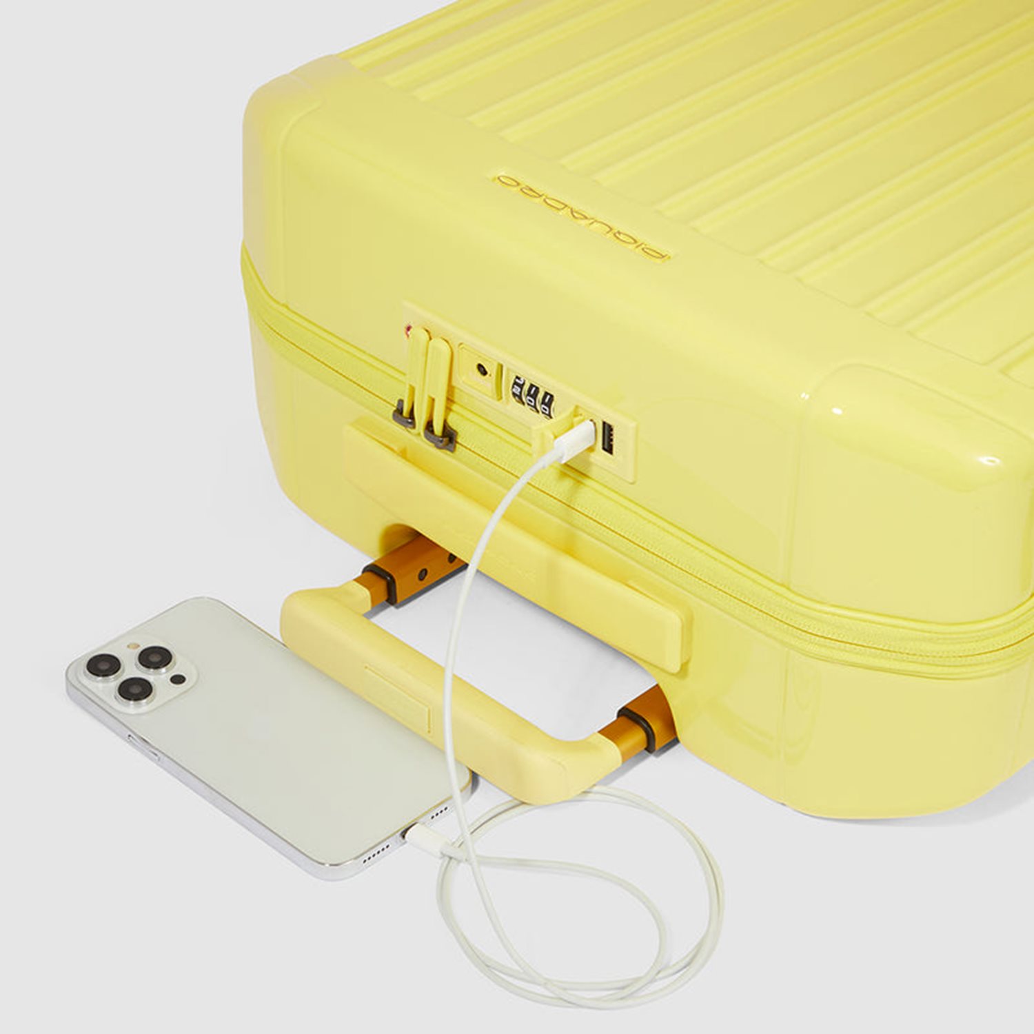 Piquadro PQ-Light Cabin Trolley 55 giallo
