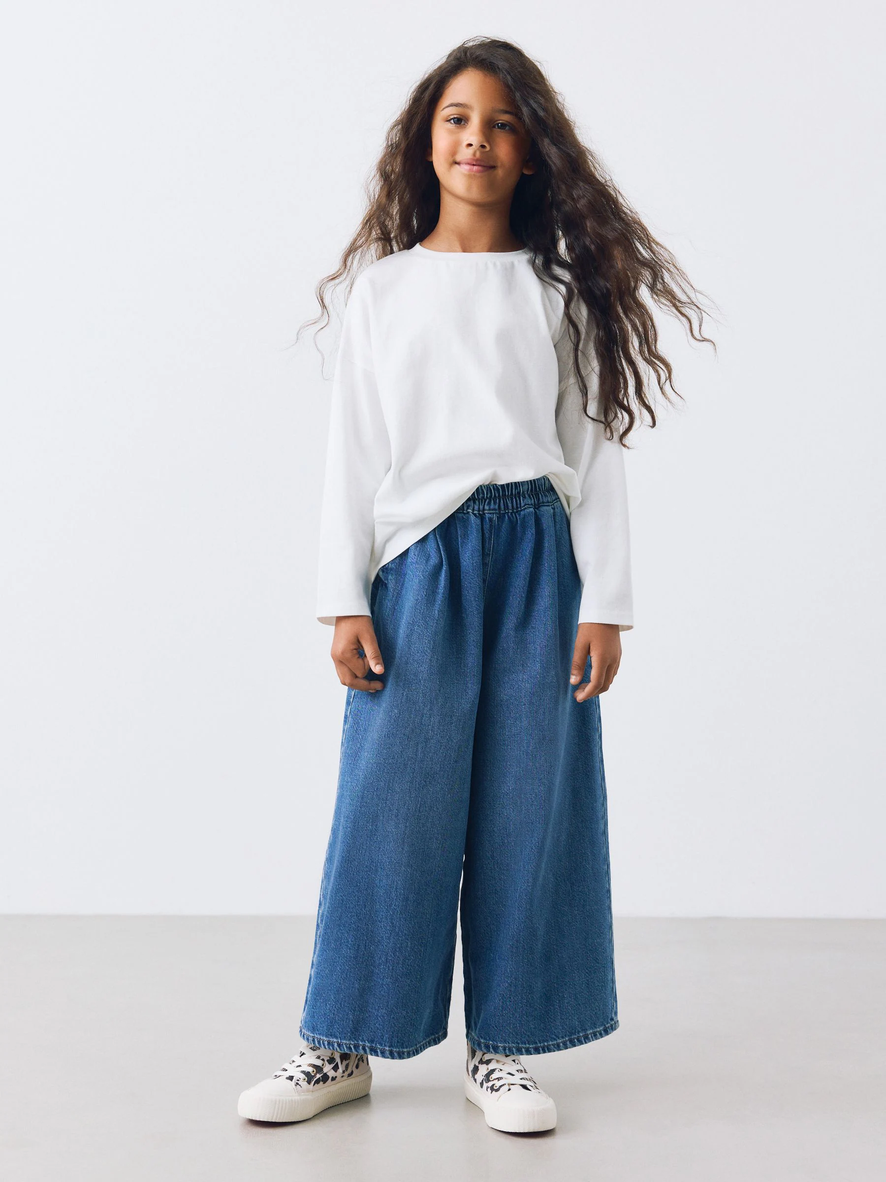 Normaal blauw - Jeans met elastische taille en wijde pijpen (6-16jr)