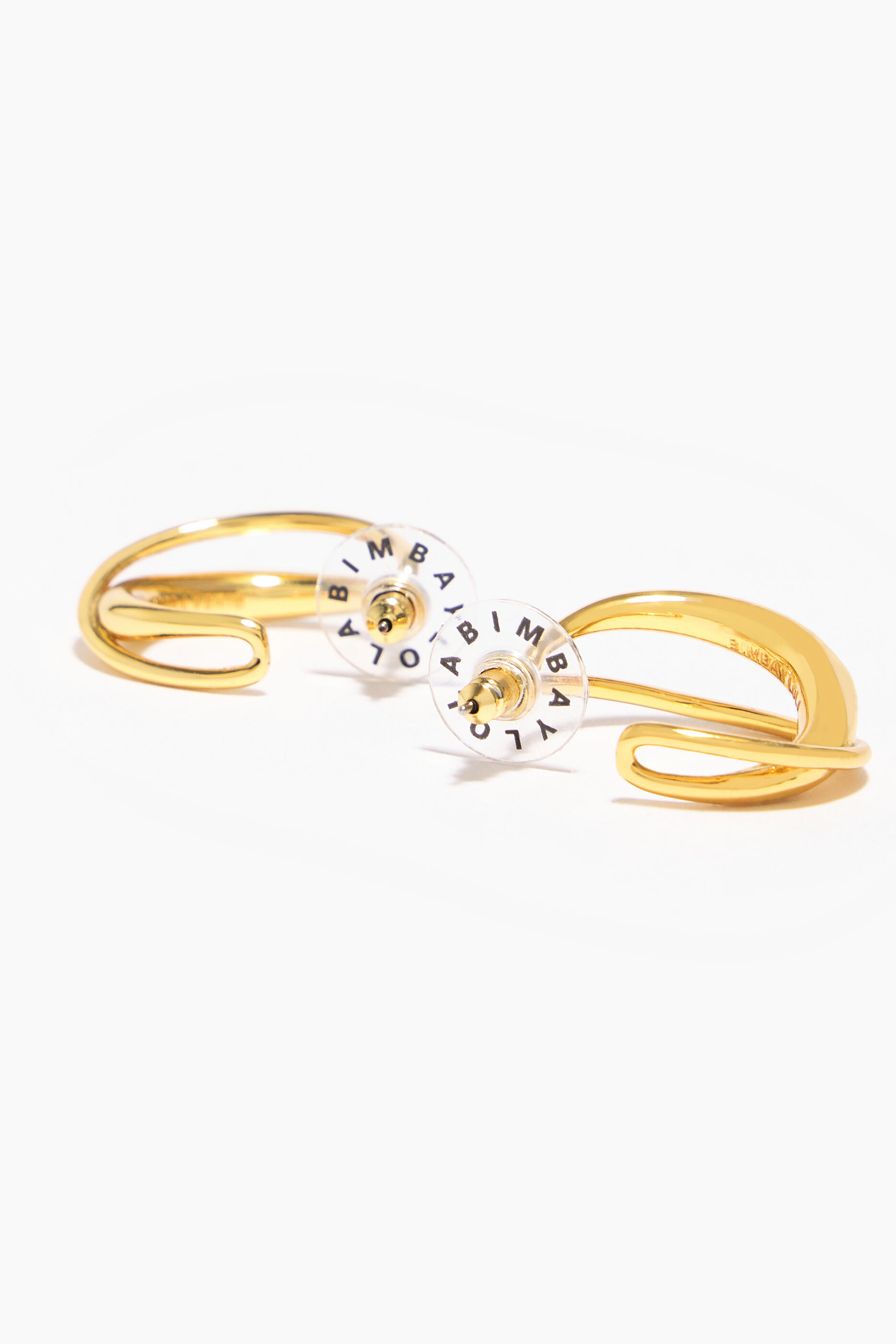 Brincos de argola com faixa dourada